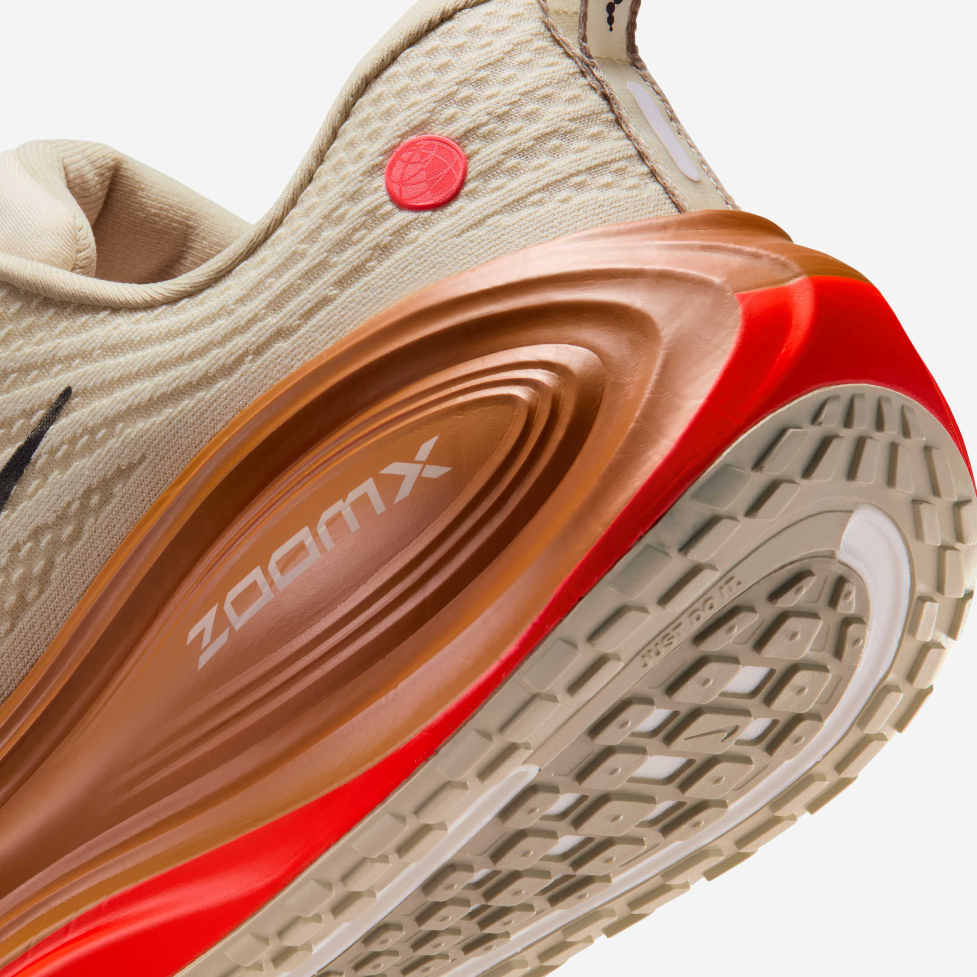 نايكي فوميرو بلس image number 7