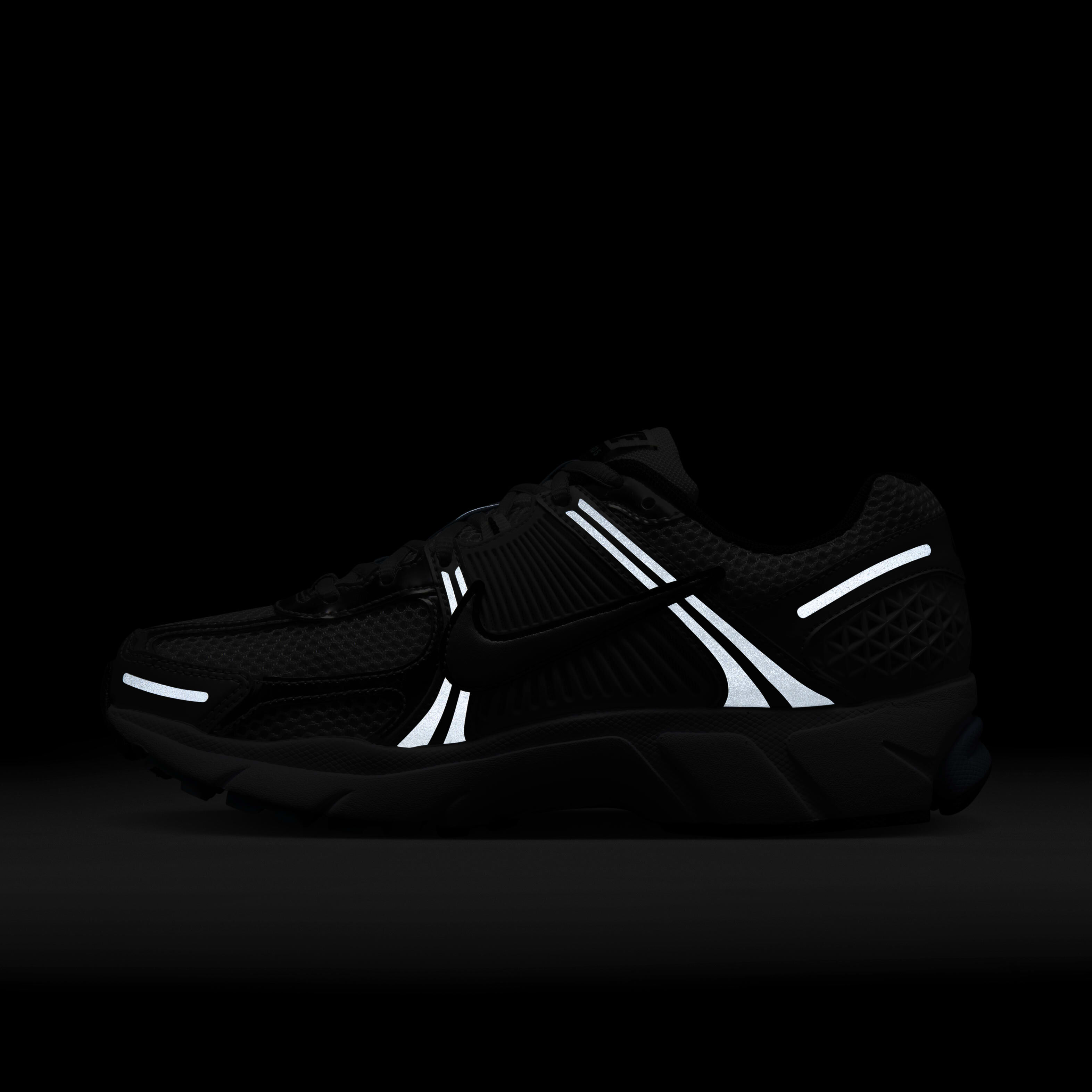 Nike Zoom Vomero 5 image number 11