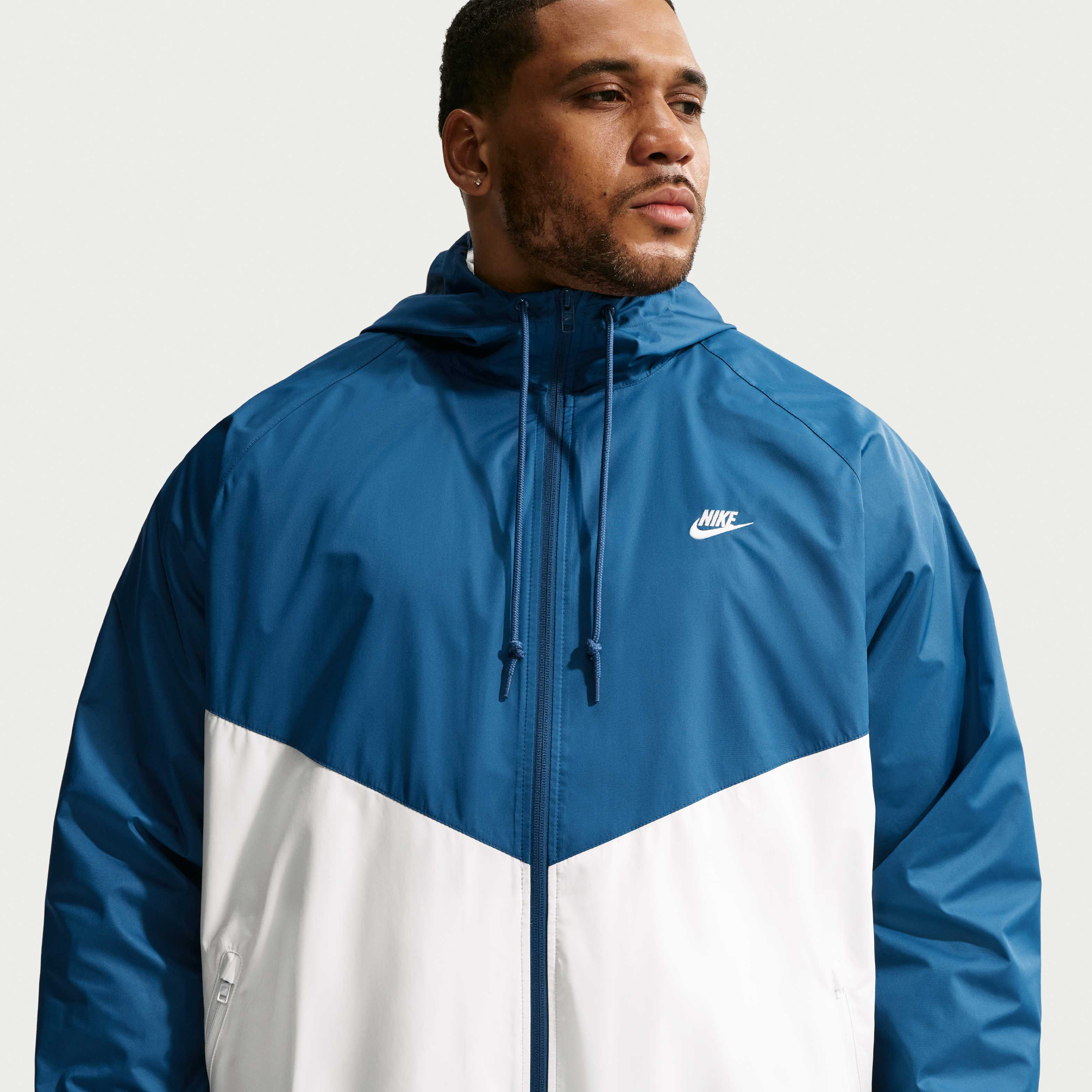 Nike Windrunner image number 6