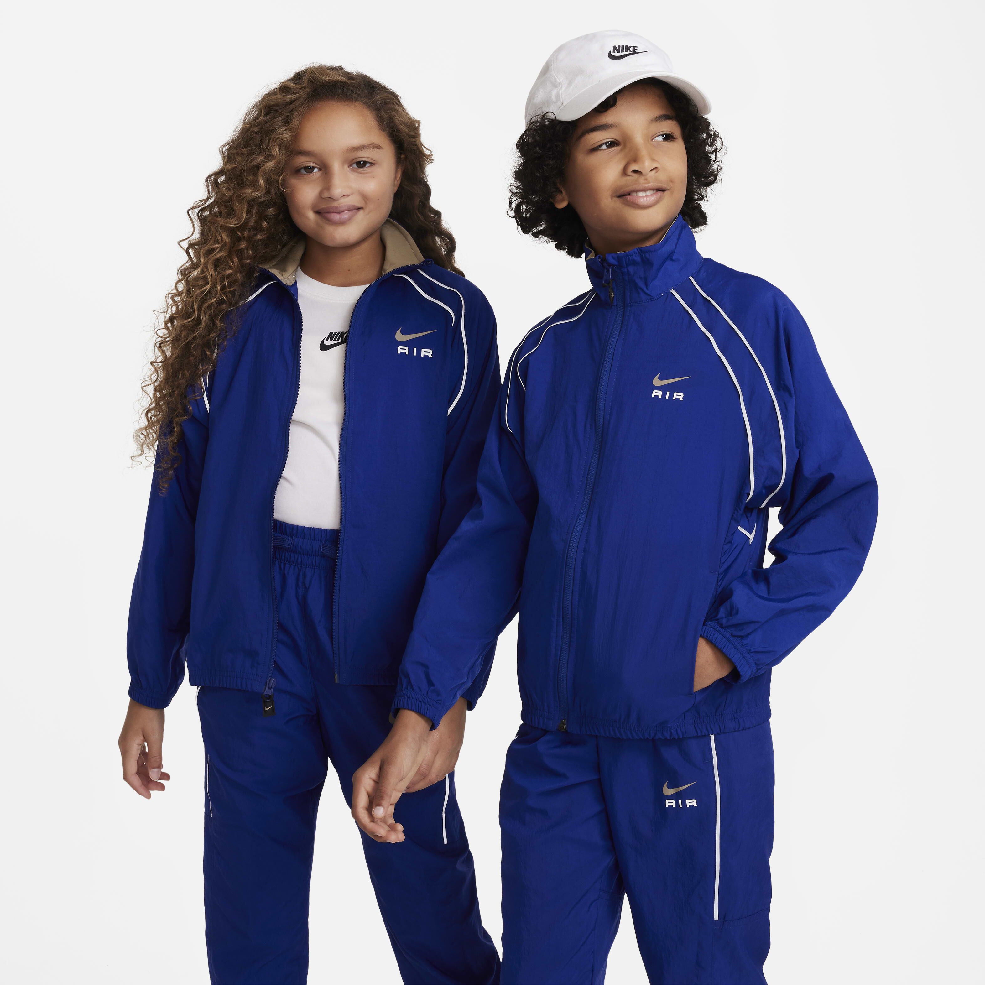 بدلة رياضية اير image number 2