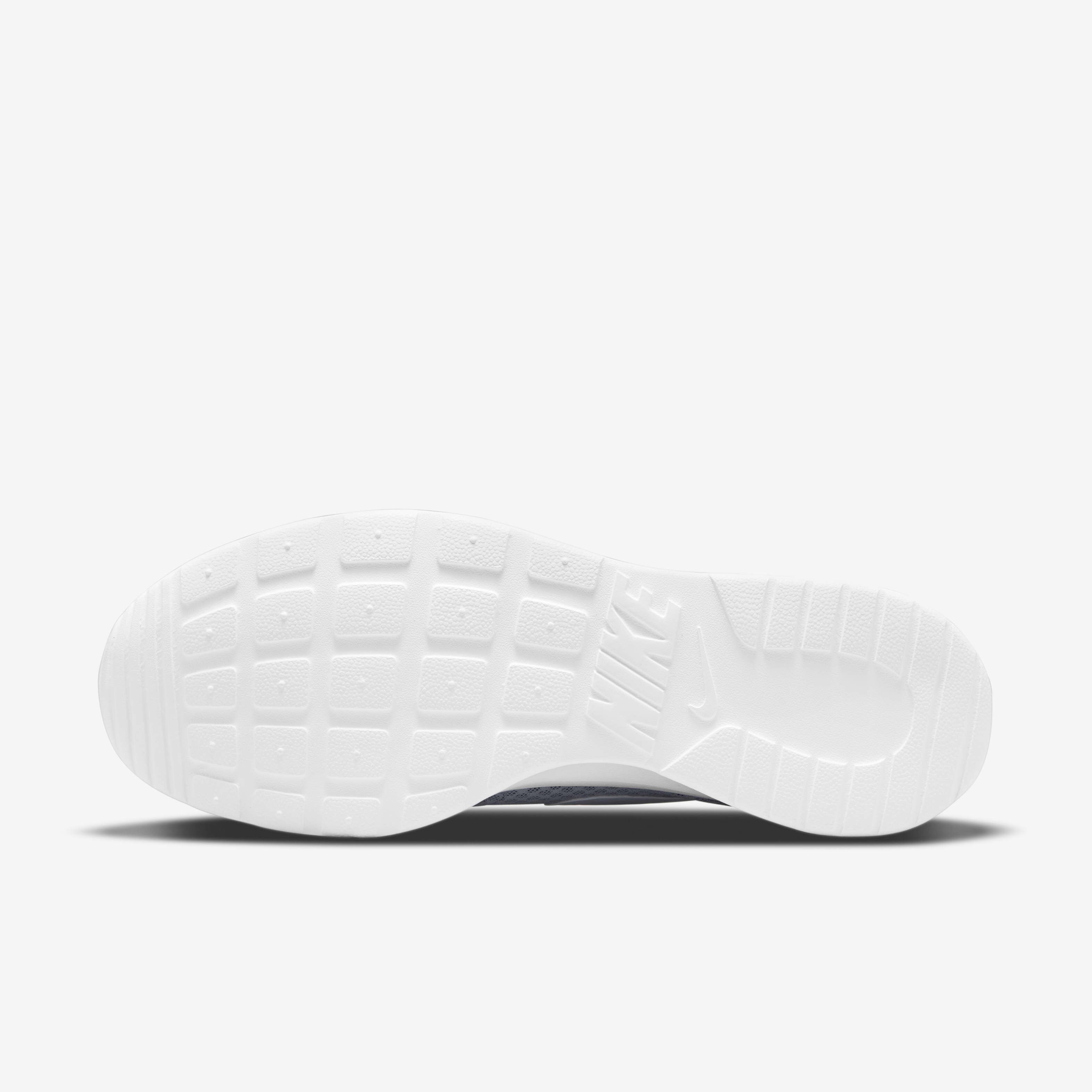 Buy Nike Tanjun Men s Shoes Nike Saudi Official
