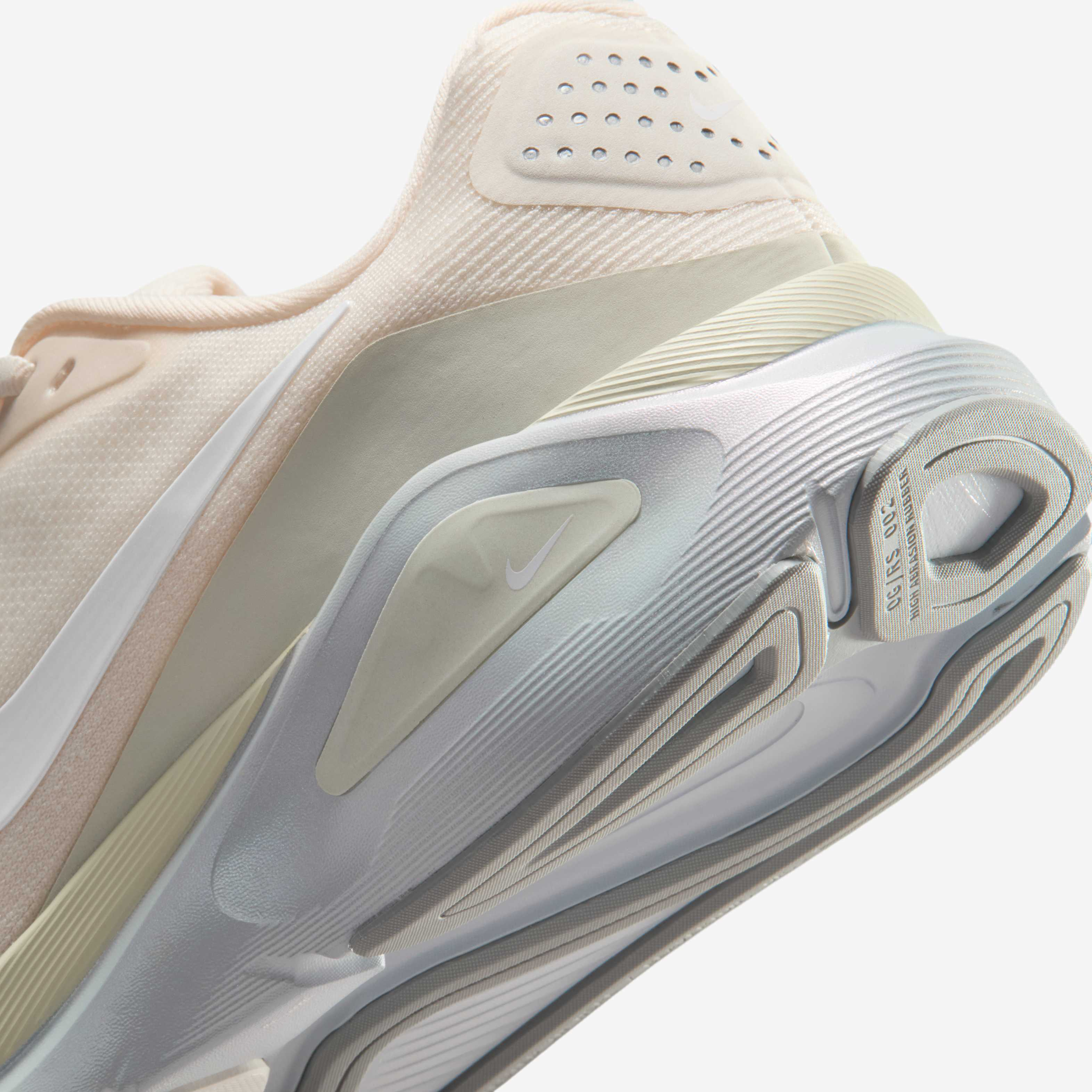 Nike Structure 26 image number 7