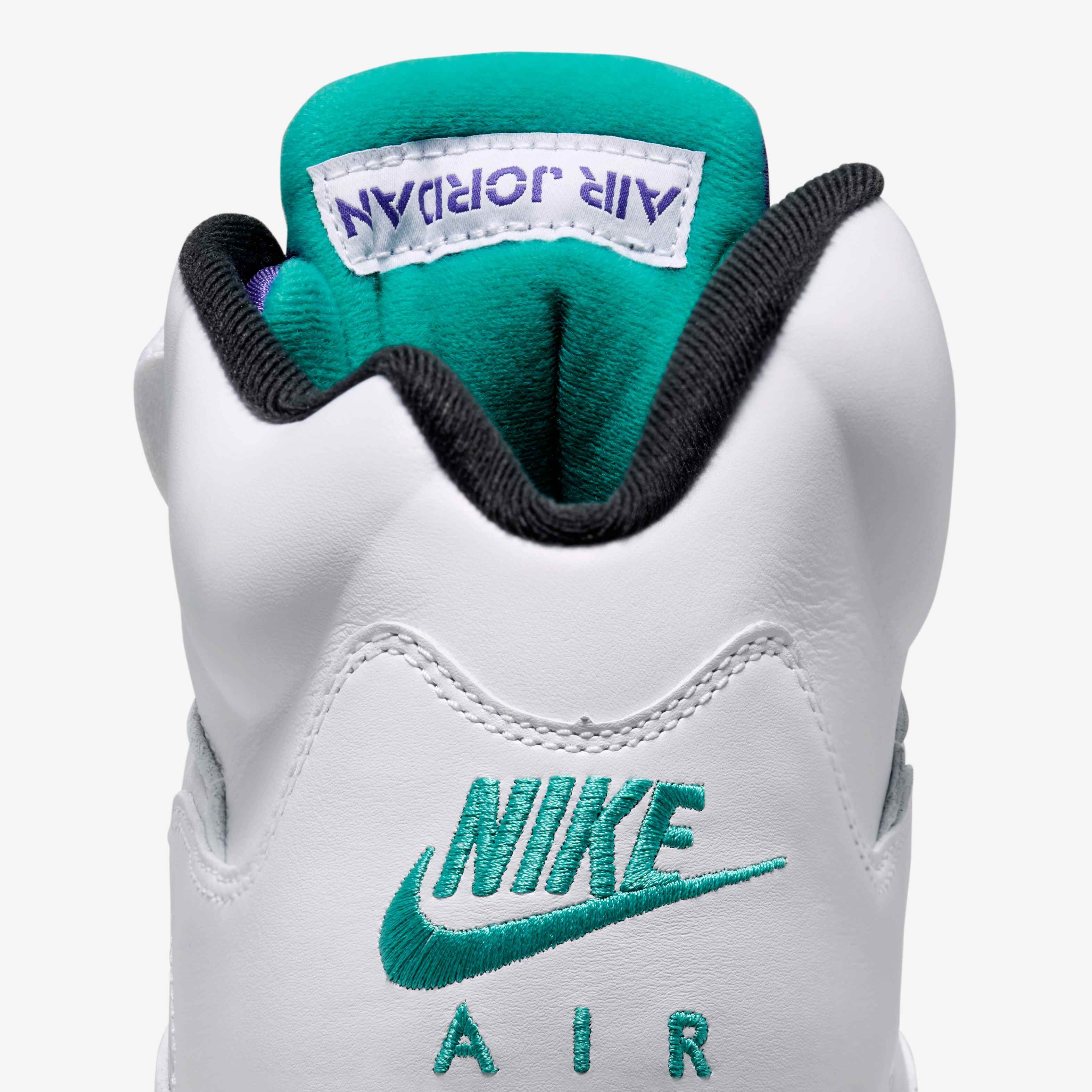 Air Jordan 5 Retro 'Grape' image number 8
