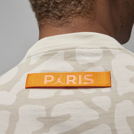Shop Paris Saint-Germain Men's Graphic T-Shirt
