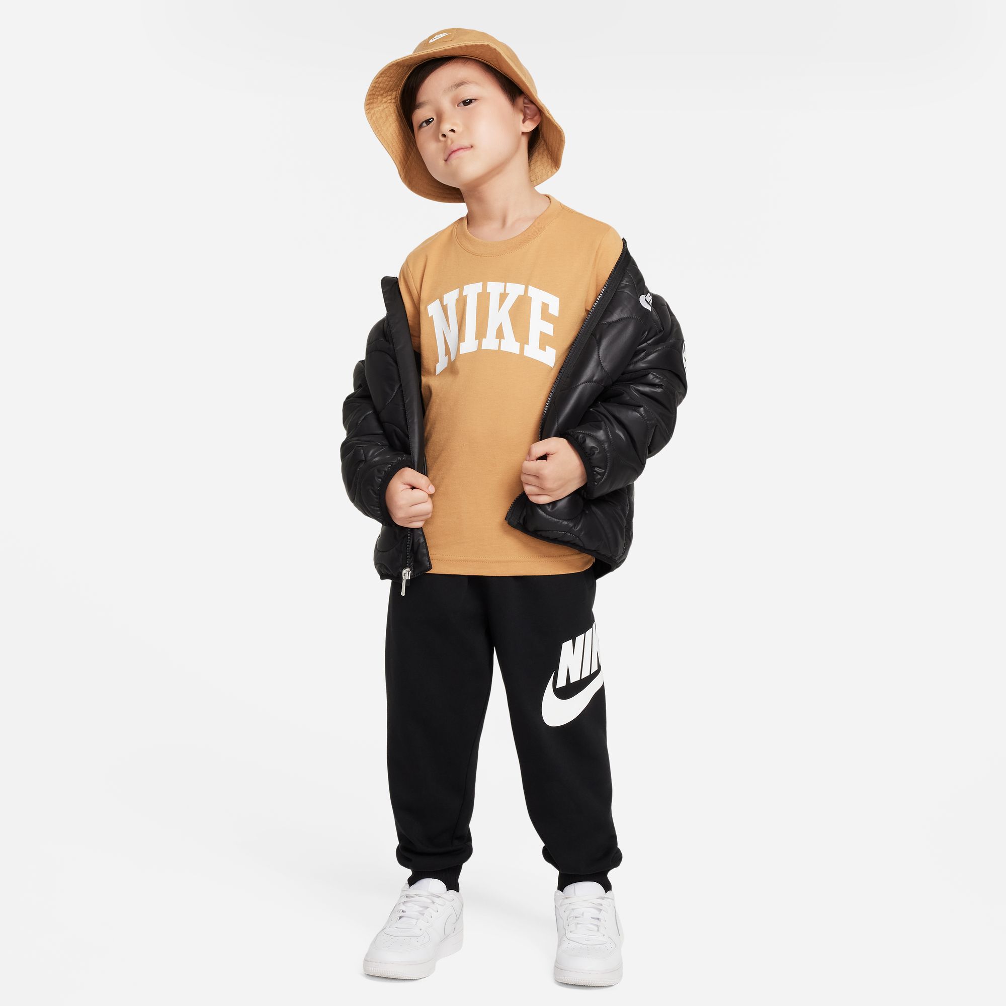 نايكي كلوب image number 3