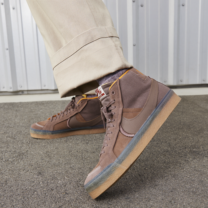 Shop SB Zoom Blazer Mid Premium Plus Skate Shoes Nike KSA