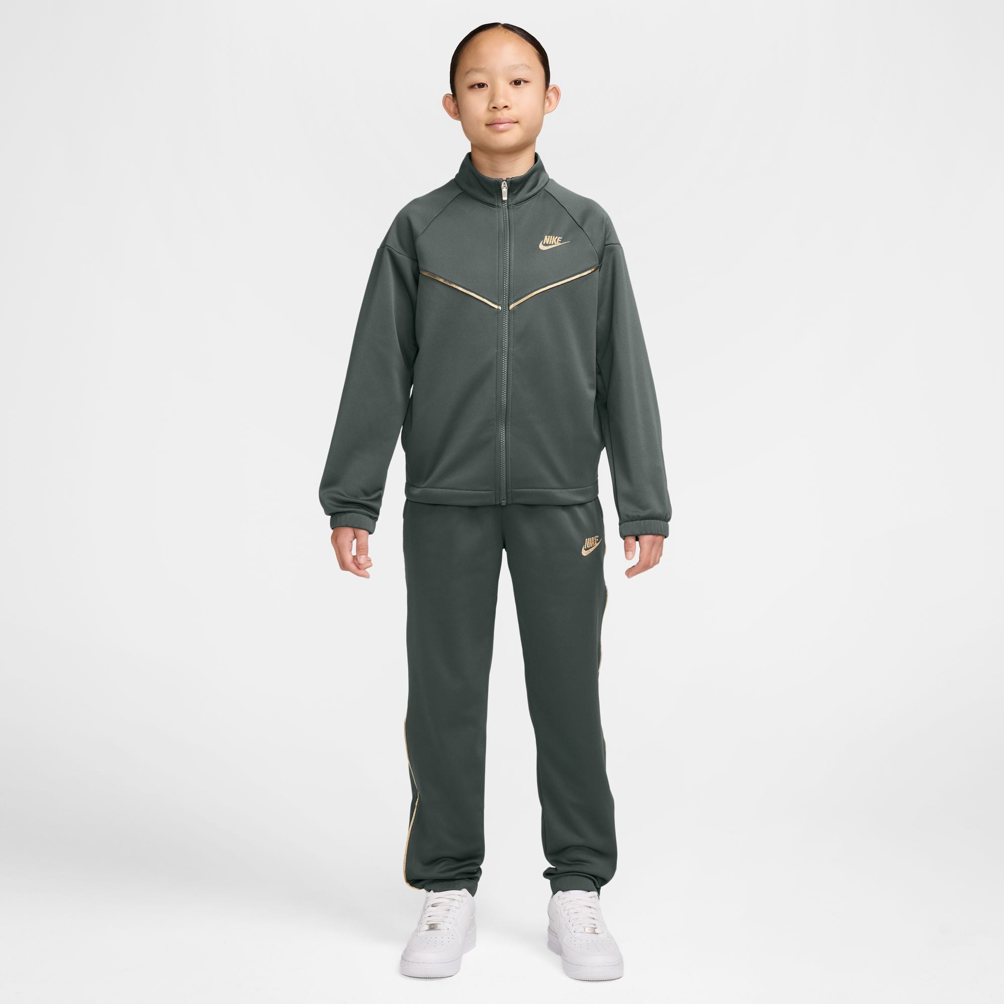 Nike image number 0