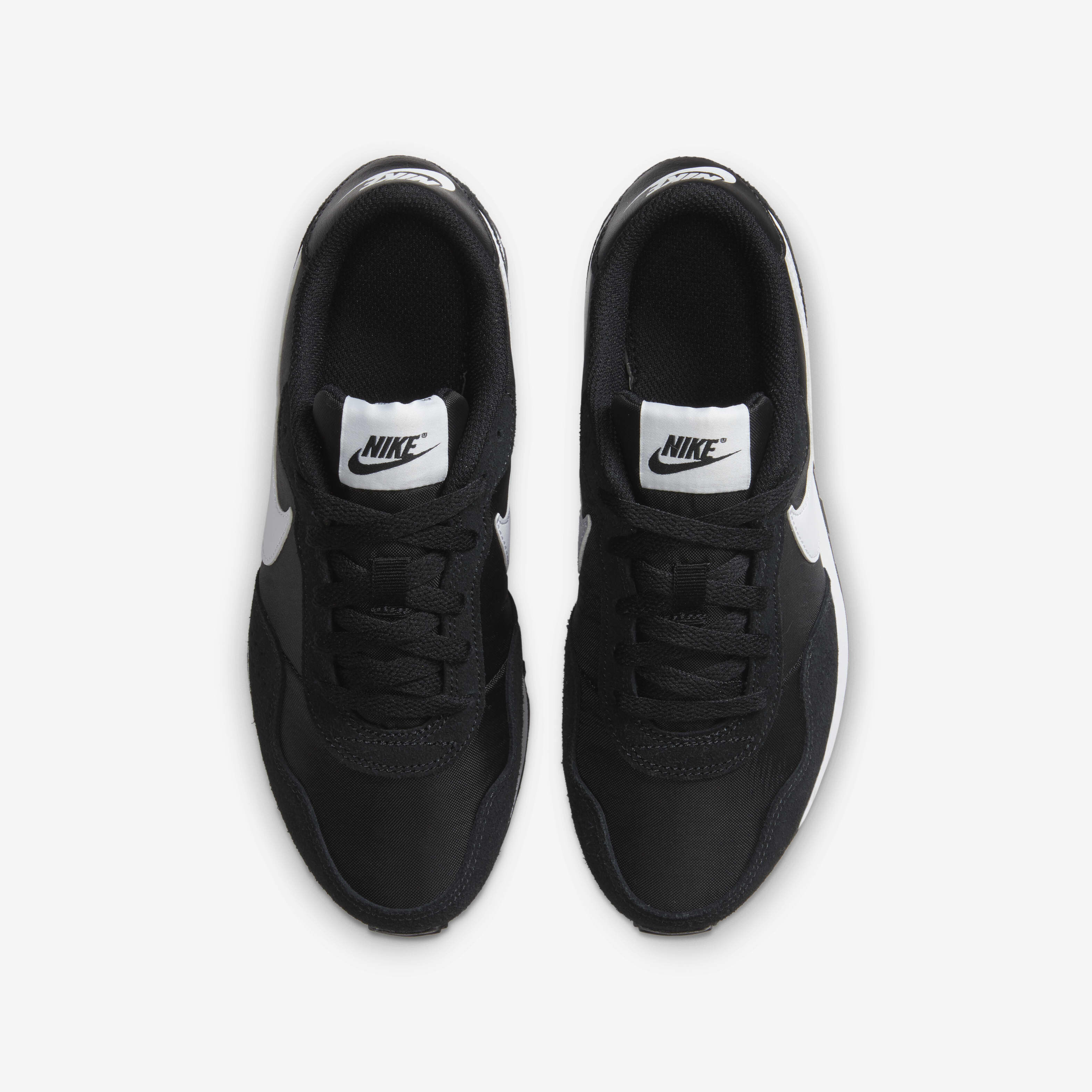 Kids nike md runner top