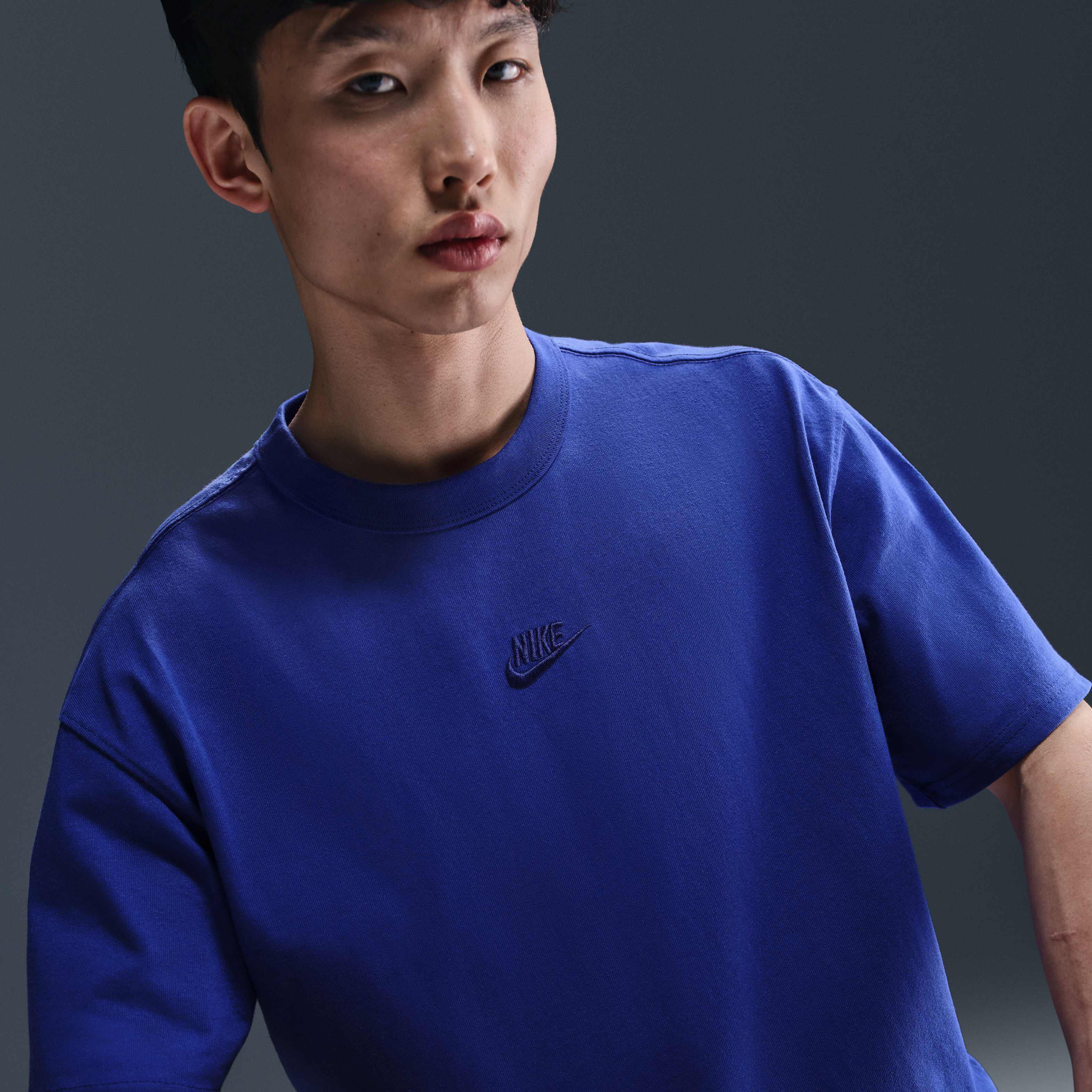 Nike Sportswear Premium Essentials image number 2