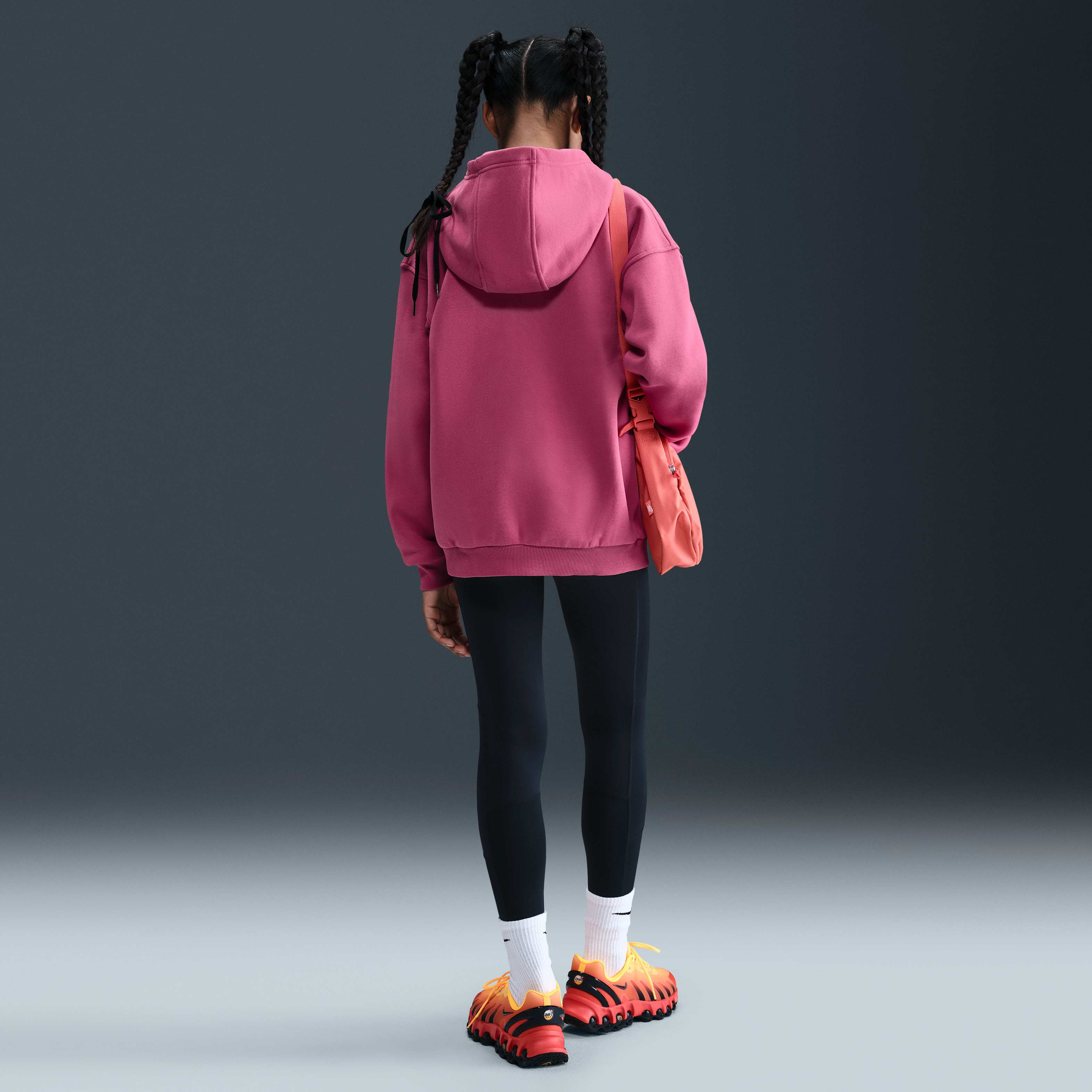 ぷりきゅあ Nike Girls' Sportswear Club Fleece Boxy Crew Neck | TYLER'S