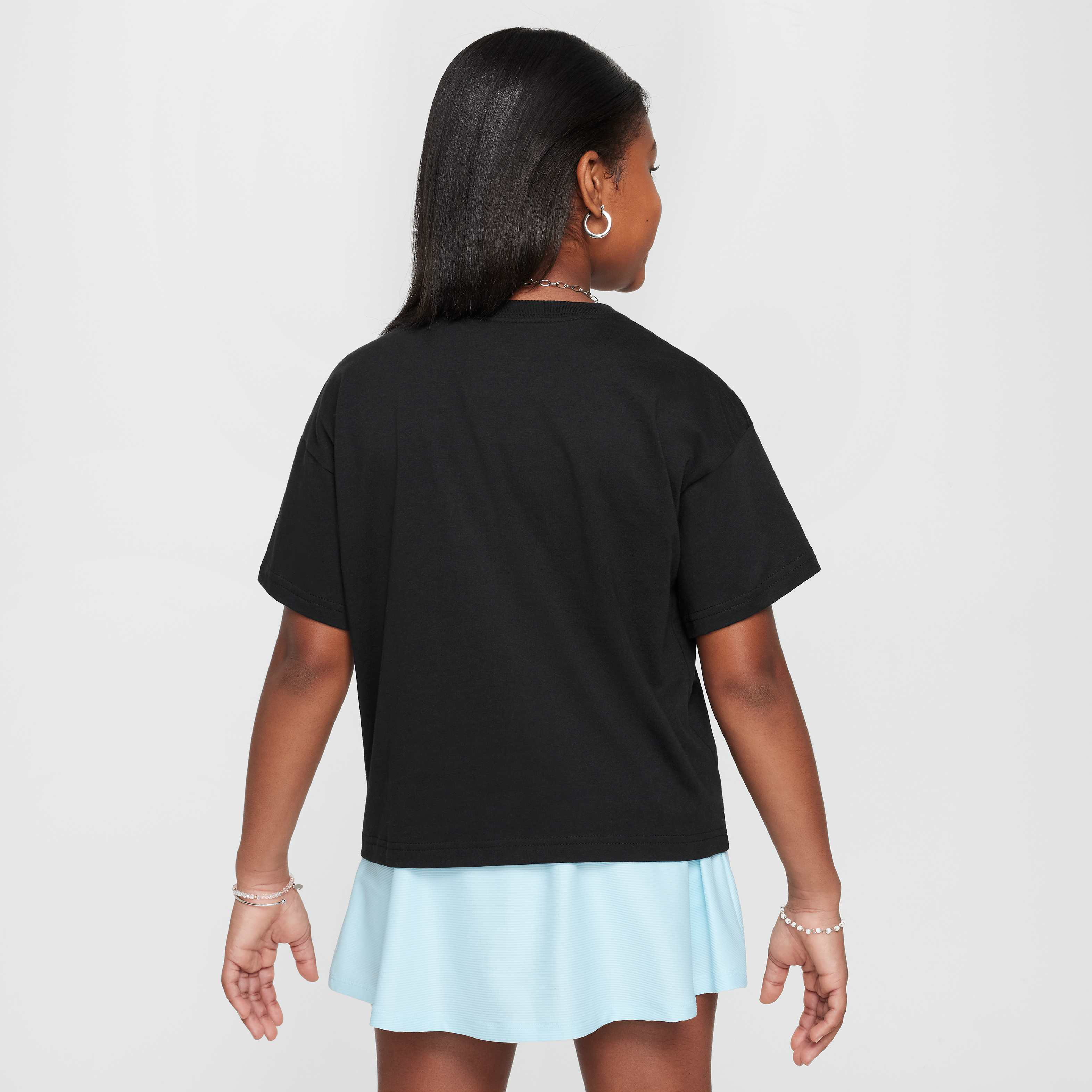 نايكي سبورتسوير image number 1