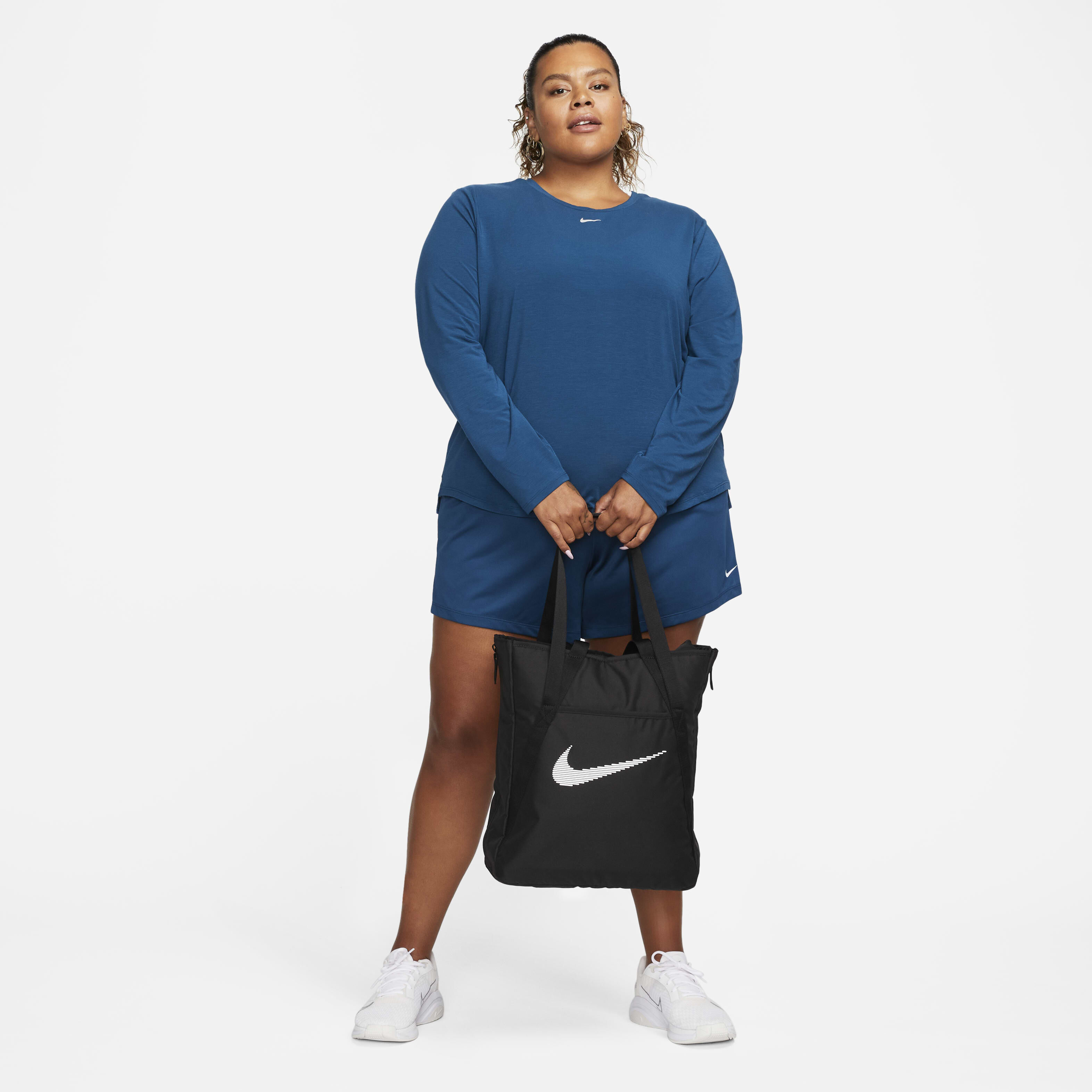 Buy Nike Gym Tote (28L) - Black/Black/White | Nike Saudi
