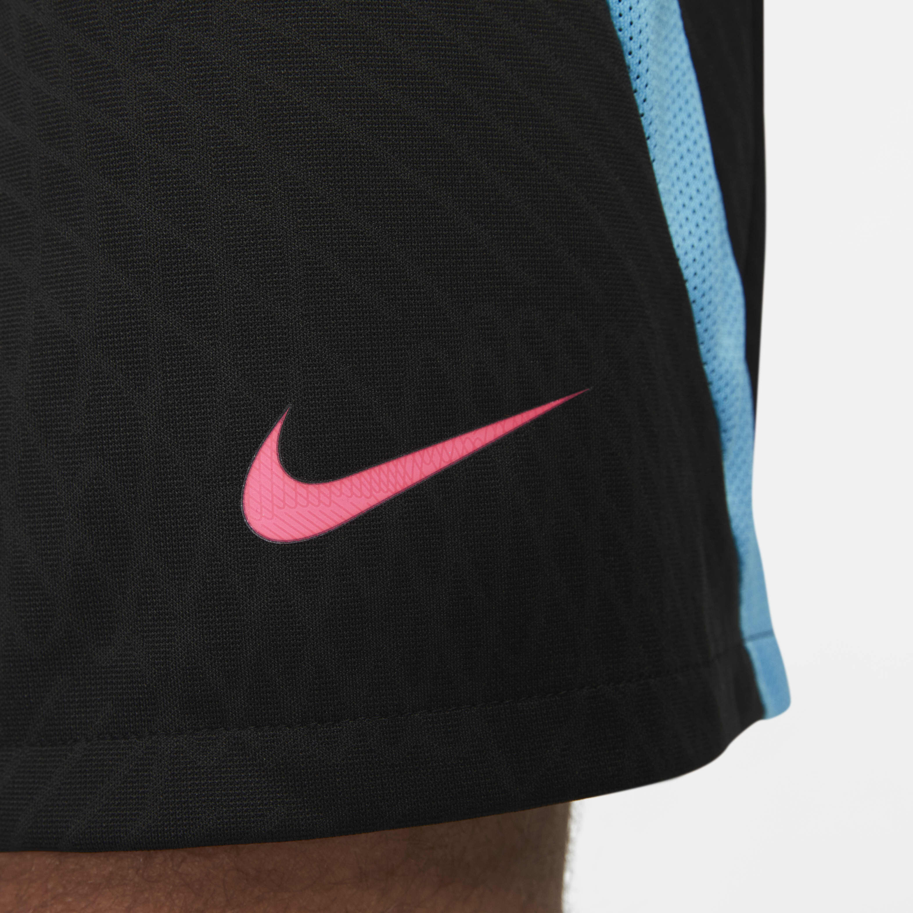 Nike Dri-FIT Strike image number 3