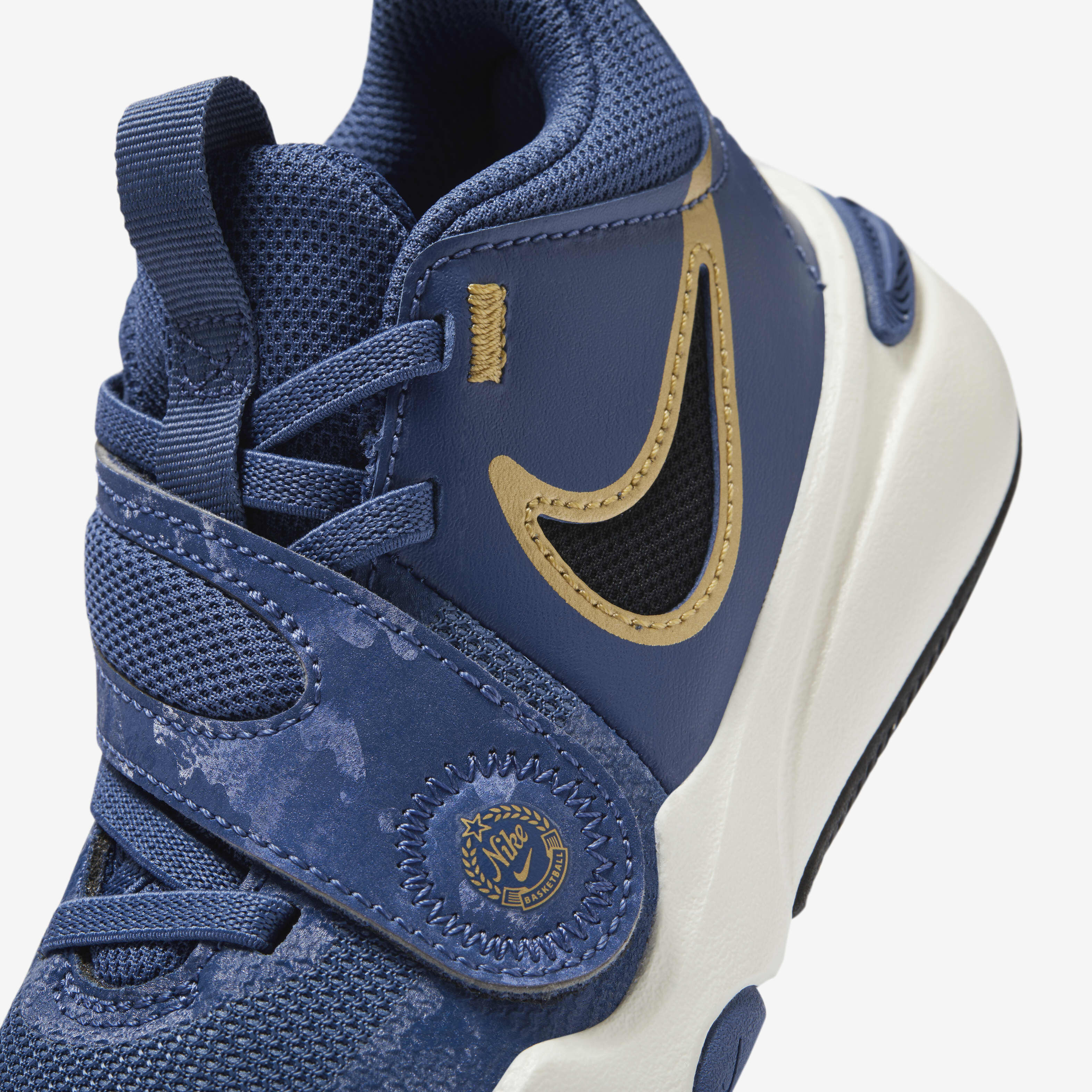 Buy Nike Team Hustle D 11 Younger Kids Shoes Nike Saudi Official