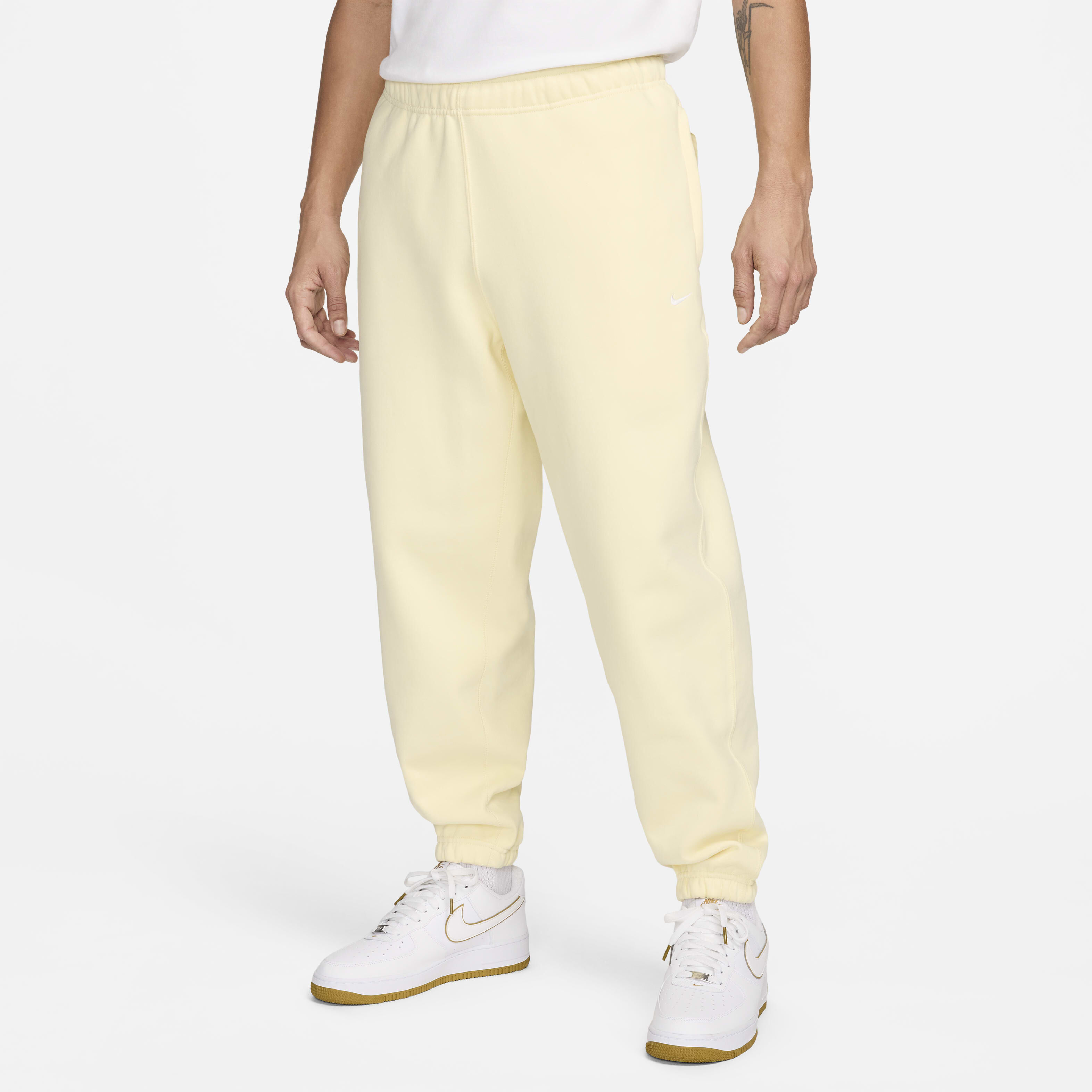 نايكي سولو سووش image number 0