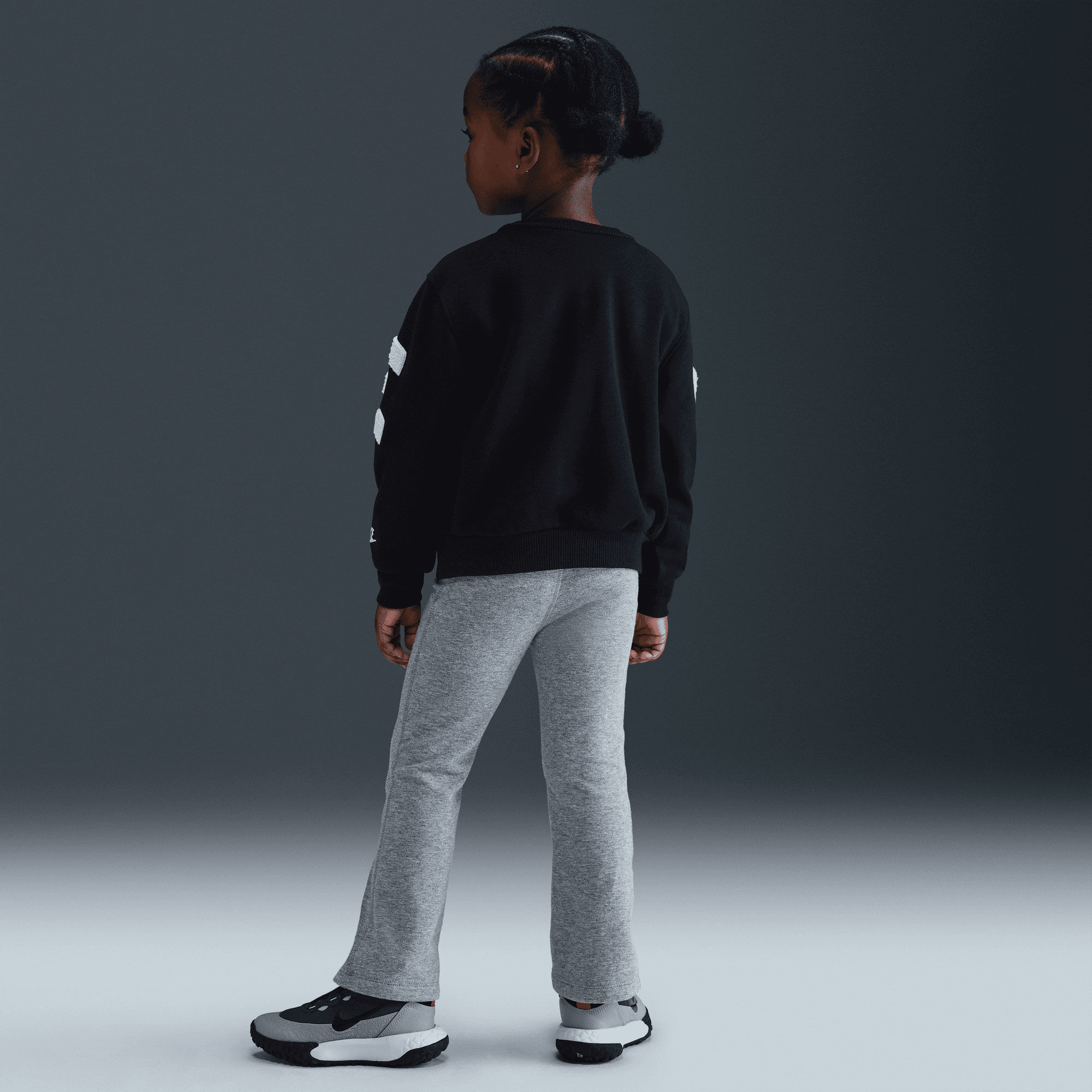 Nike Club image number 3