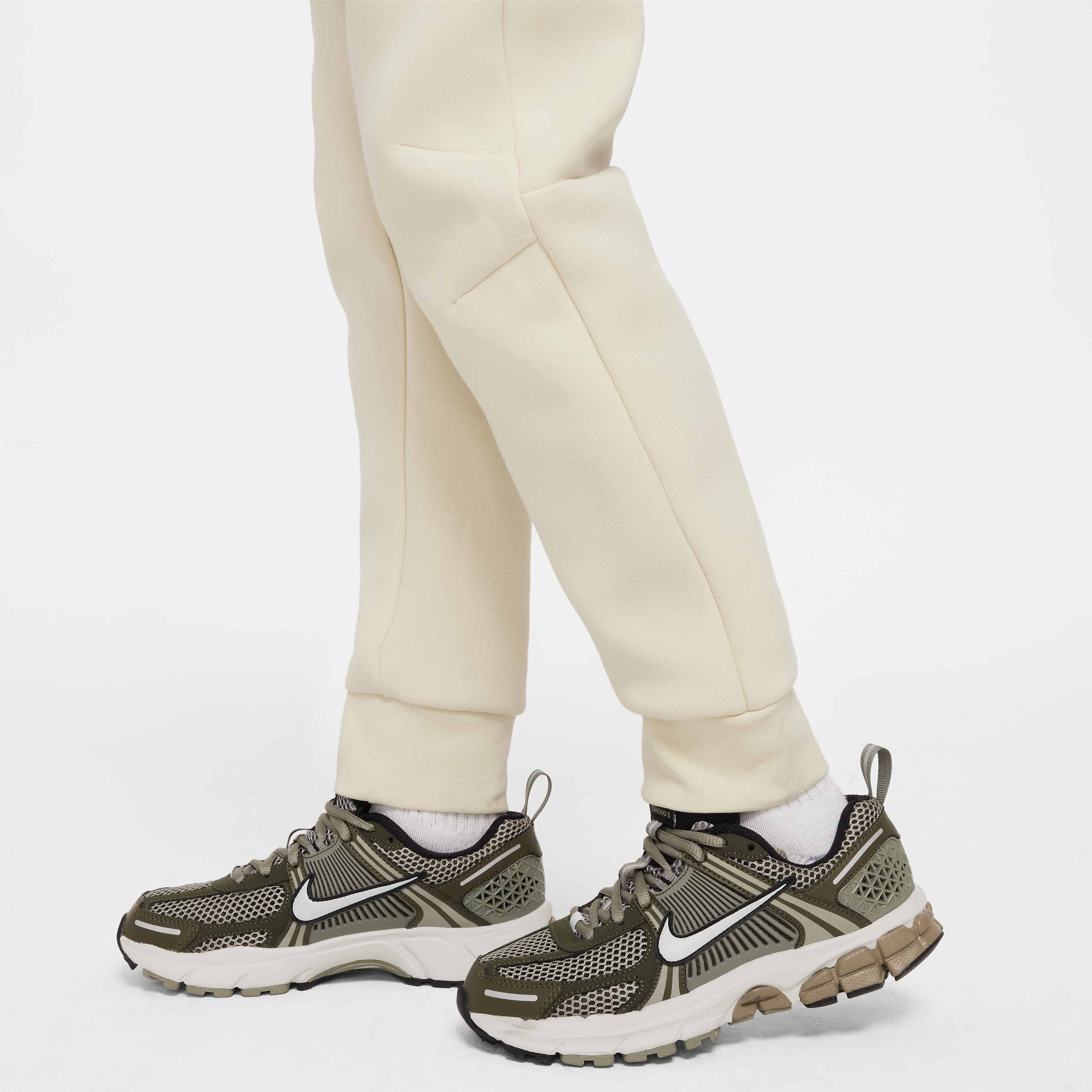 نايكي سبورتسوير تك فليس image number 7