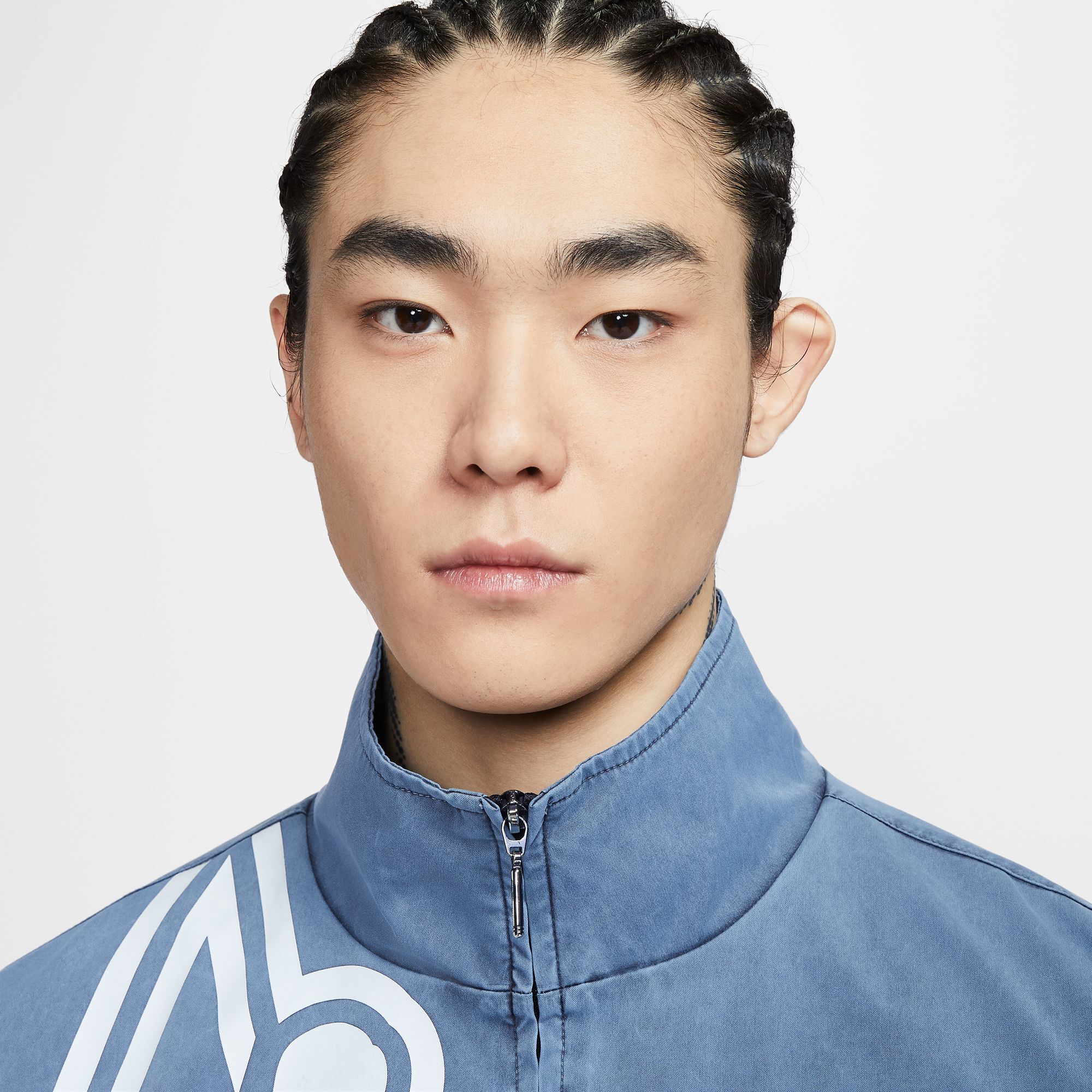 أول ستار ويك-إند ستاندرد إشيو image number 1