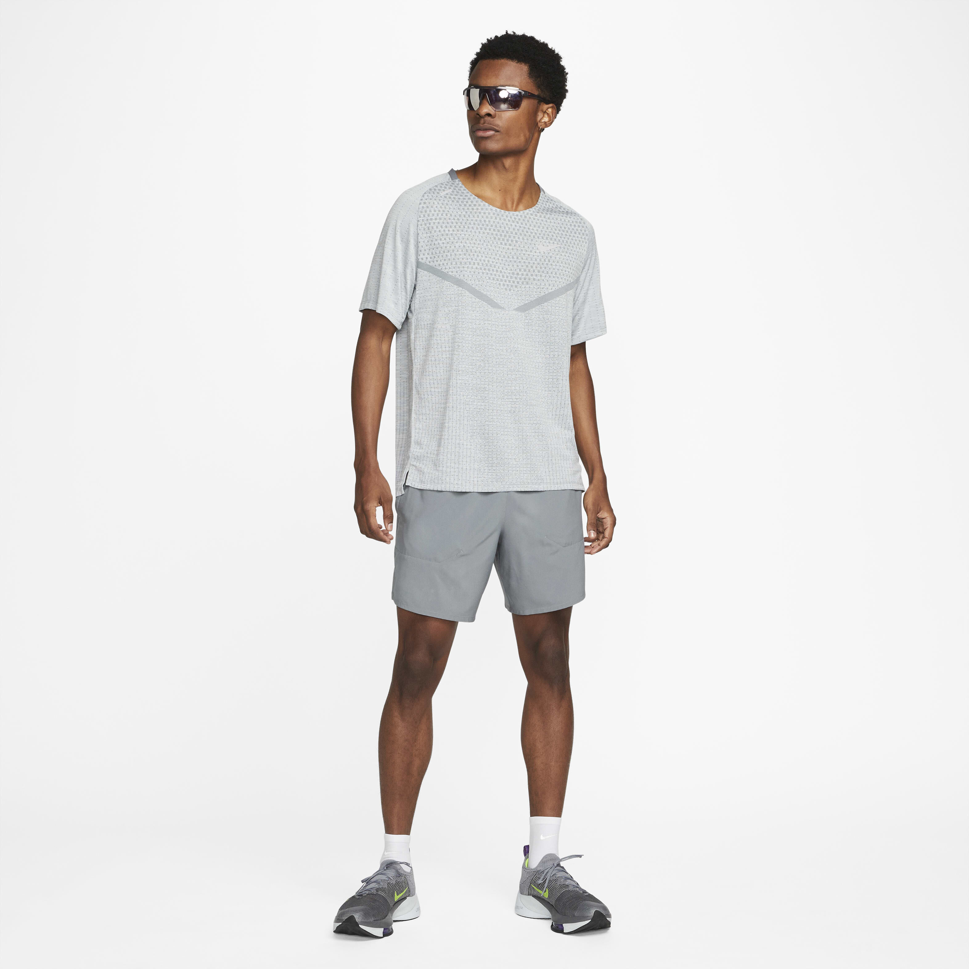 Nike tech running top online