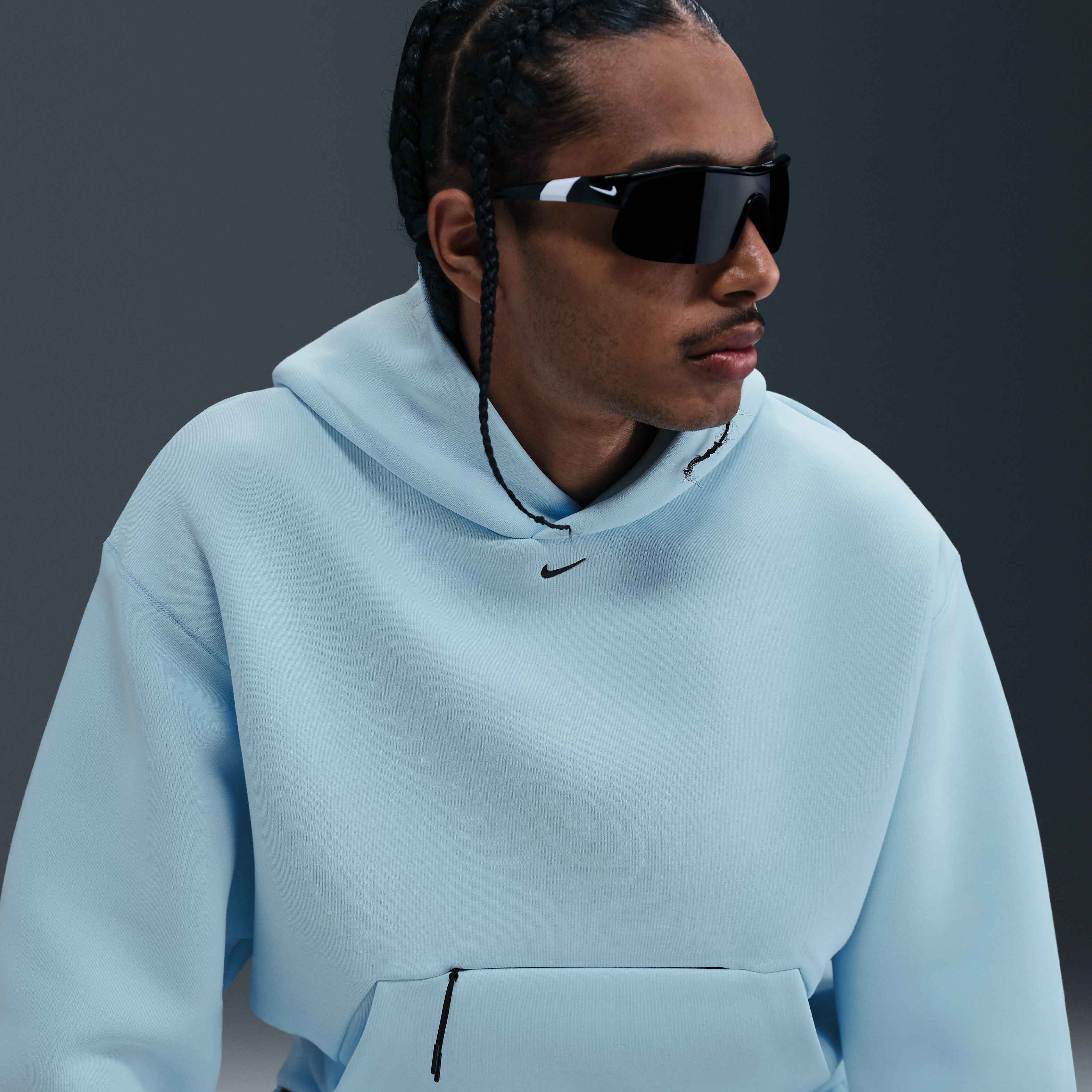 نايكي تك image number 2