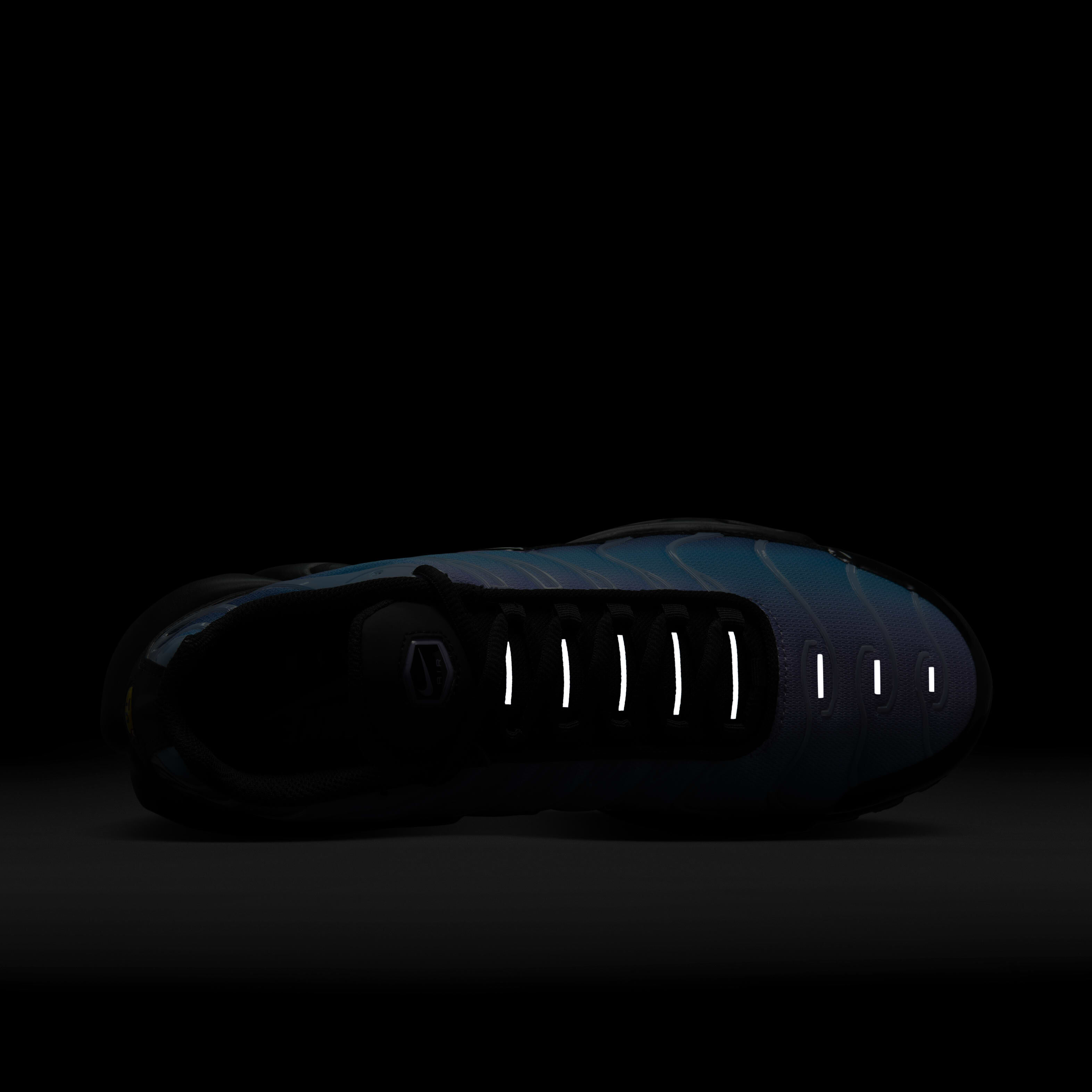 Nike Air Max Plus image number 8