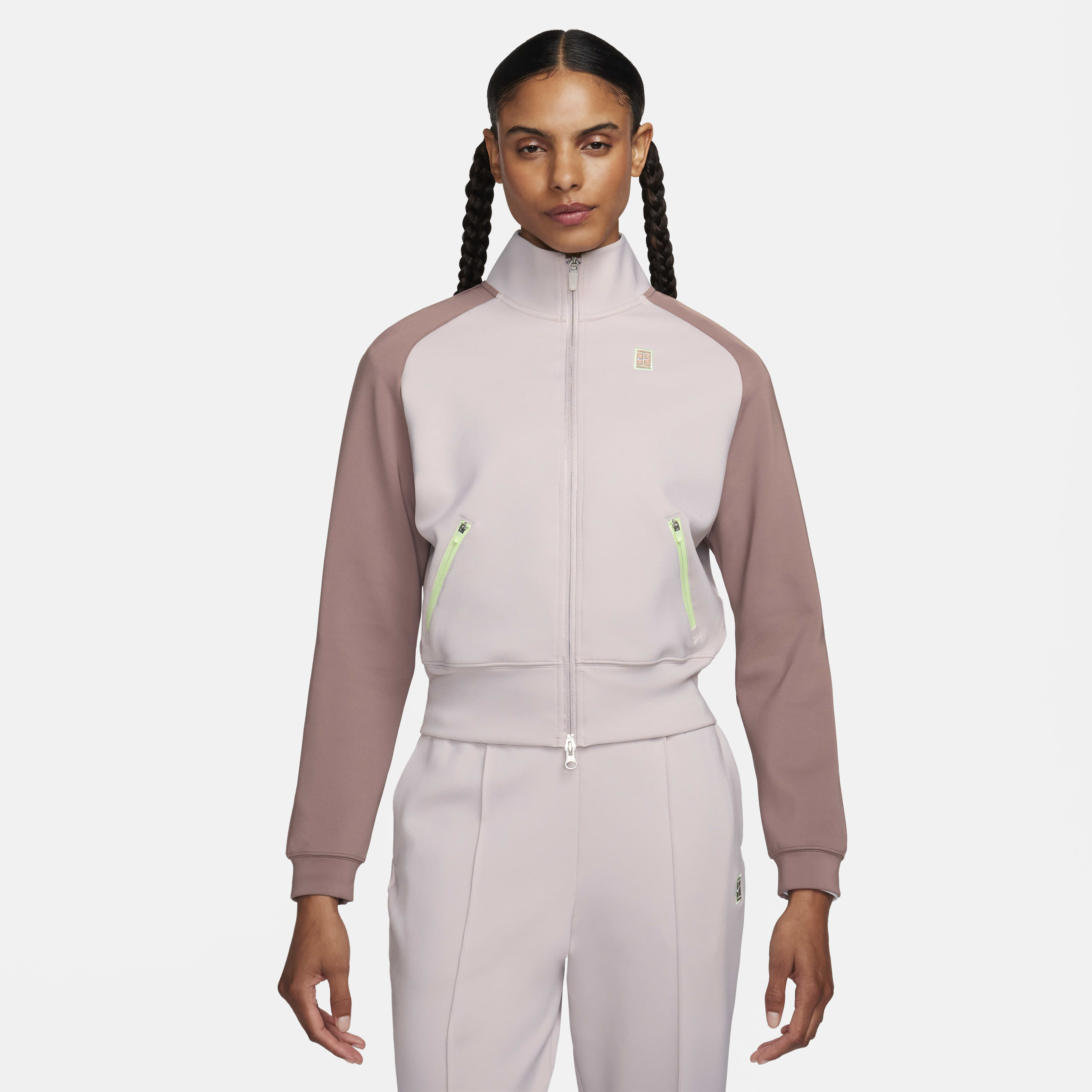 NikeCourt image number 0