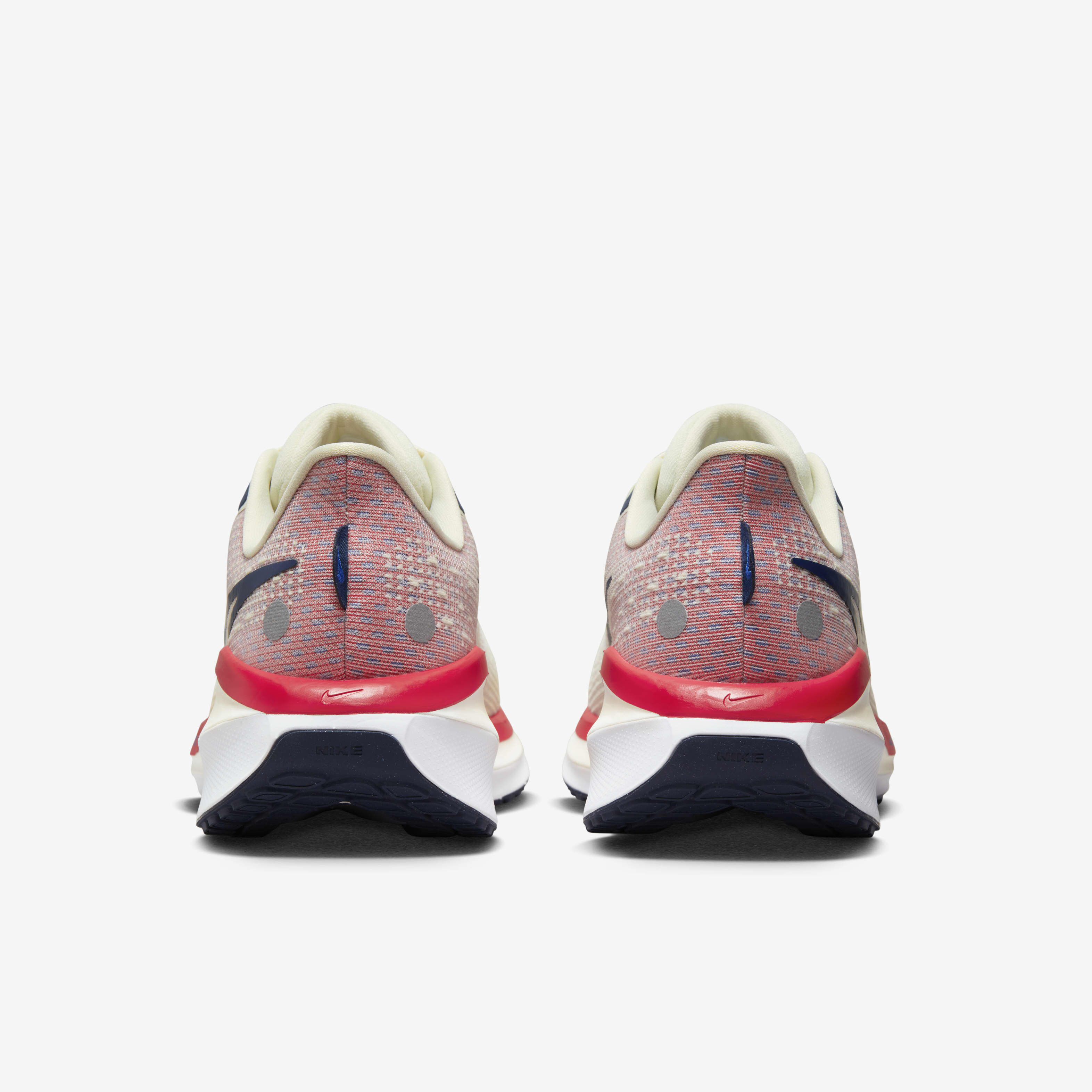 Vomero 17 28cmランニングシューズ クリーム/レッド/ネイビー Buy Nike Vomero 17 Men's Road Running Shoes - Sea Glass