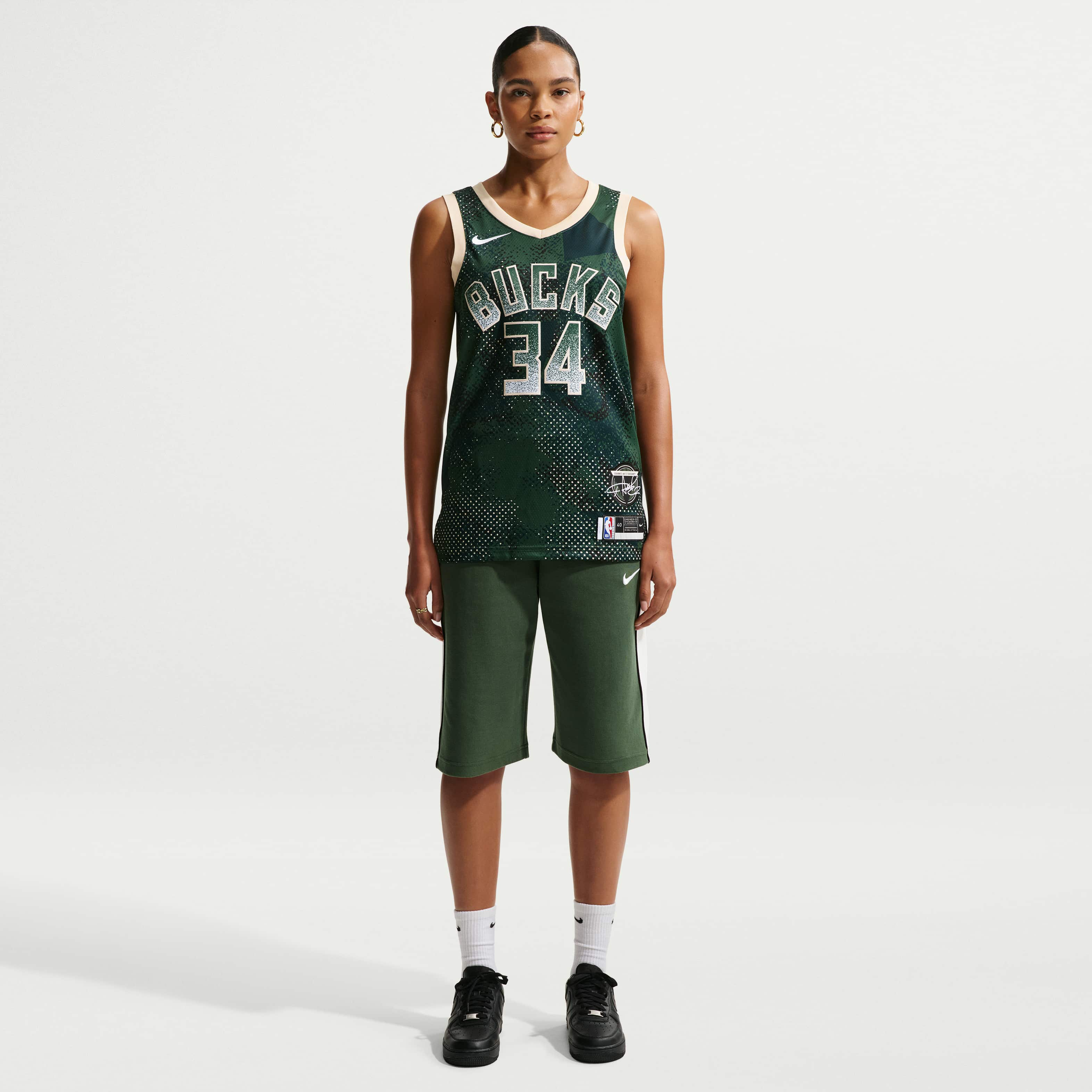 يانيس أنتيتوكونمبو ميلواكي باكس 2025/26 سيليكت سيريز image number 5