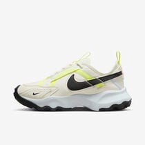 Nike TC 7900
