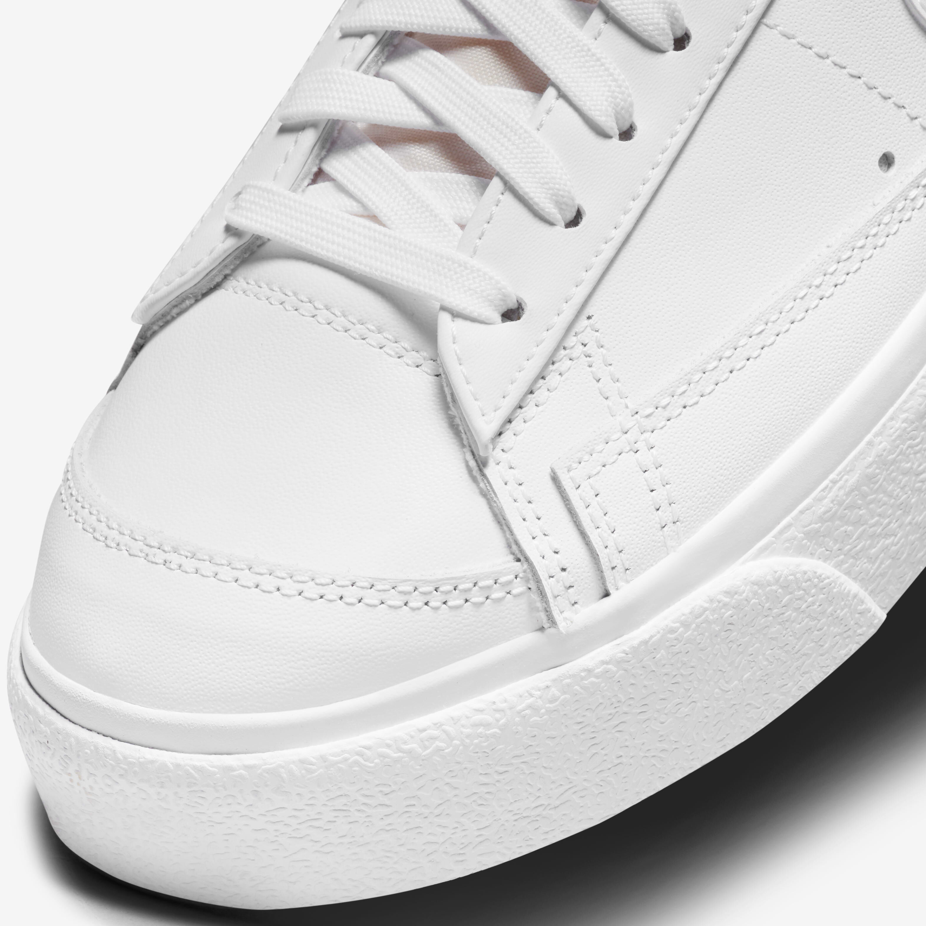 Nike Blazer Low Platform image number 6