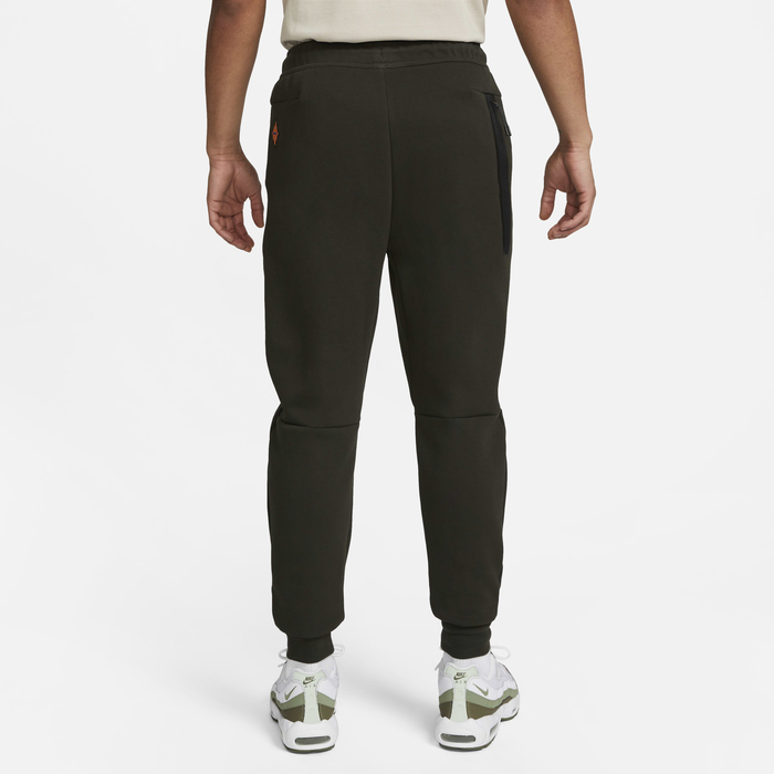 Buy Barcelona Tech Fleece Men's Nike Joggers Sequoia/White