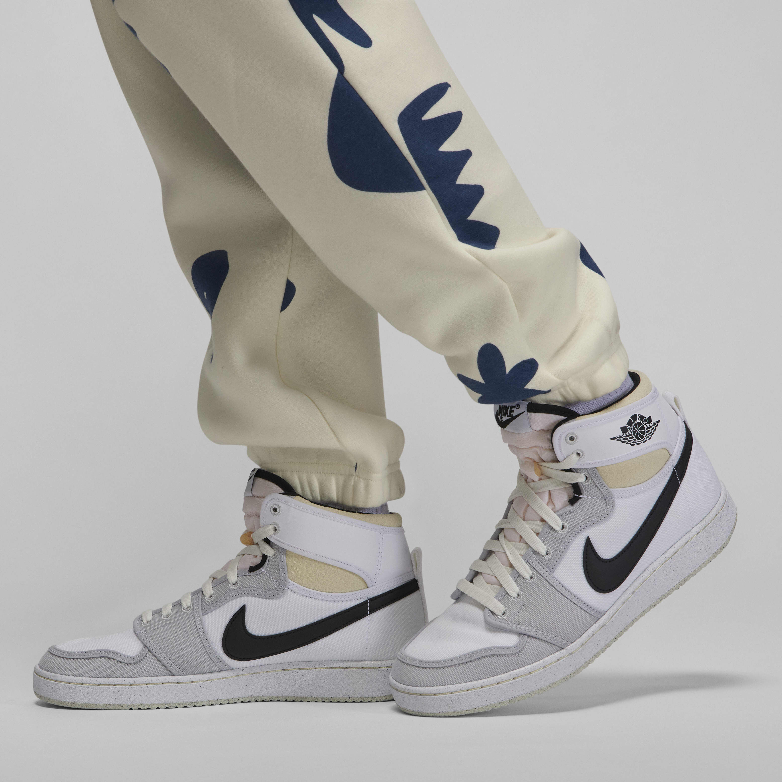 Buy Jordan Artist Series by Mia Lee Women s Fleece Trousers Sail French Blue Nike Saudi Official