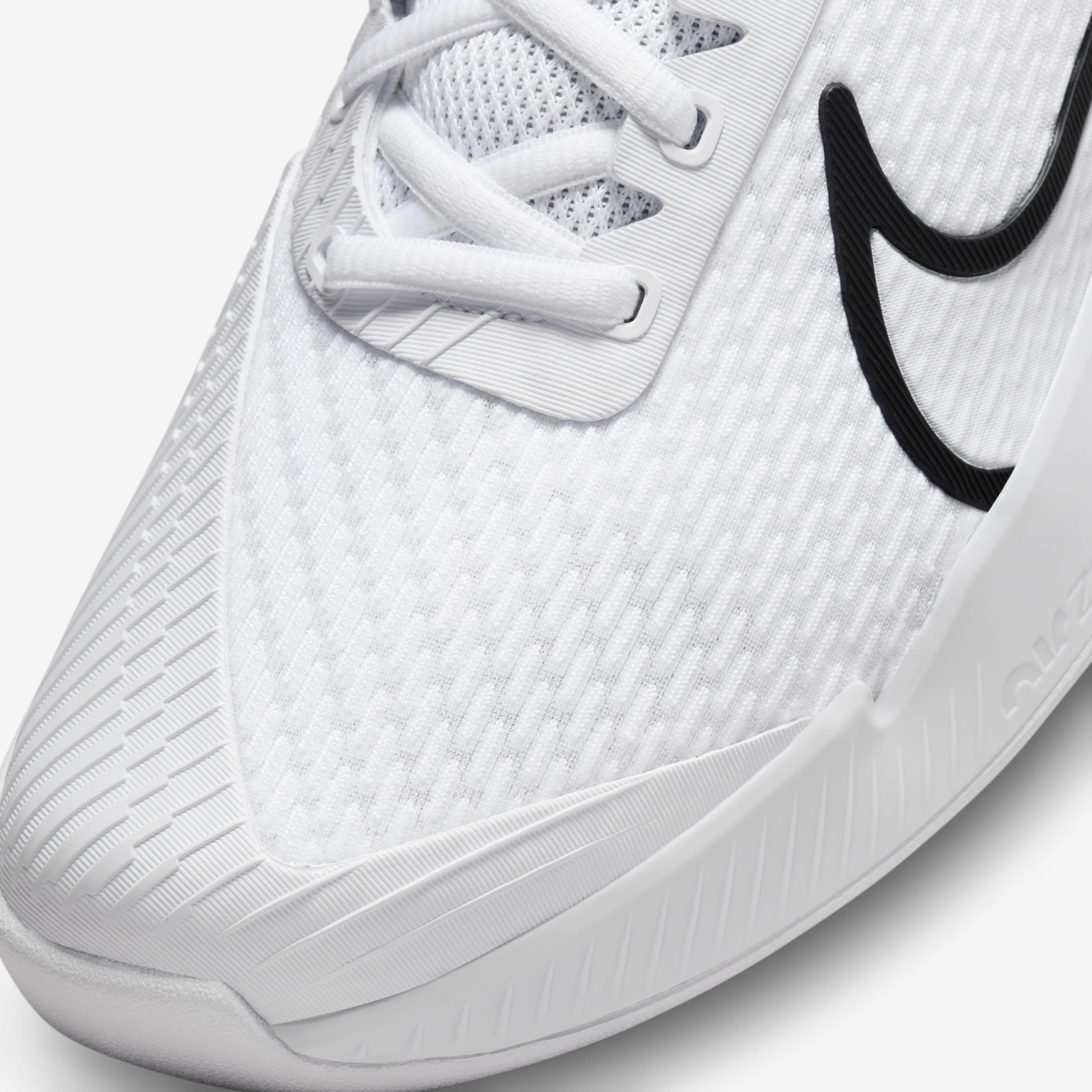 Nike air zoom carpet discount