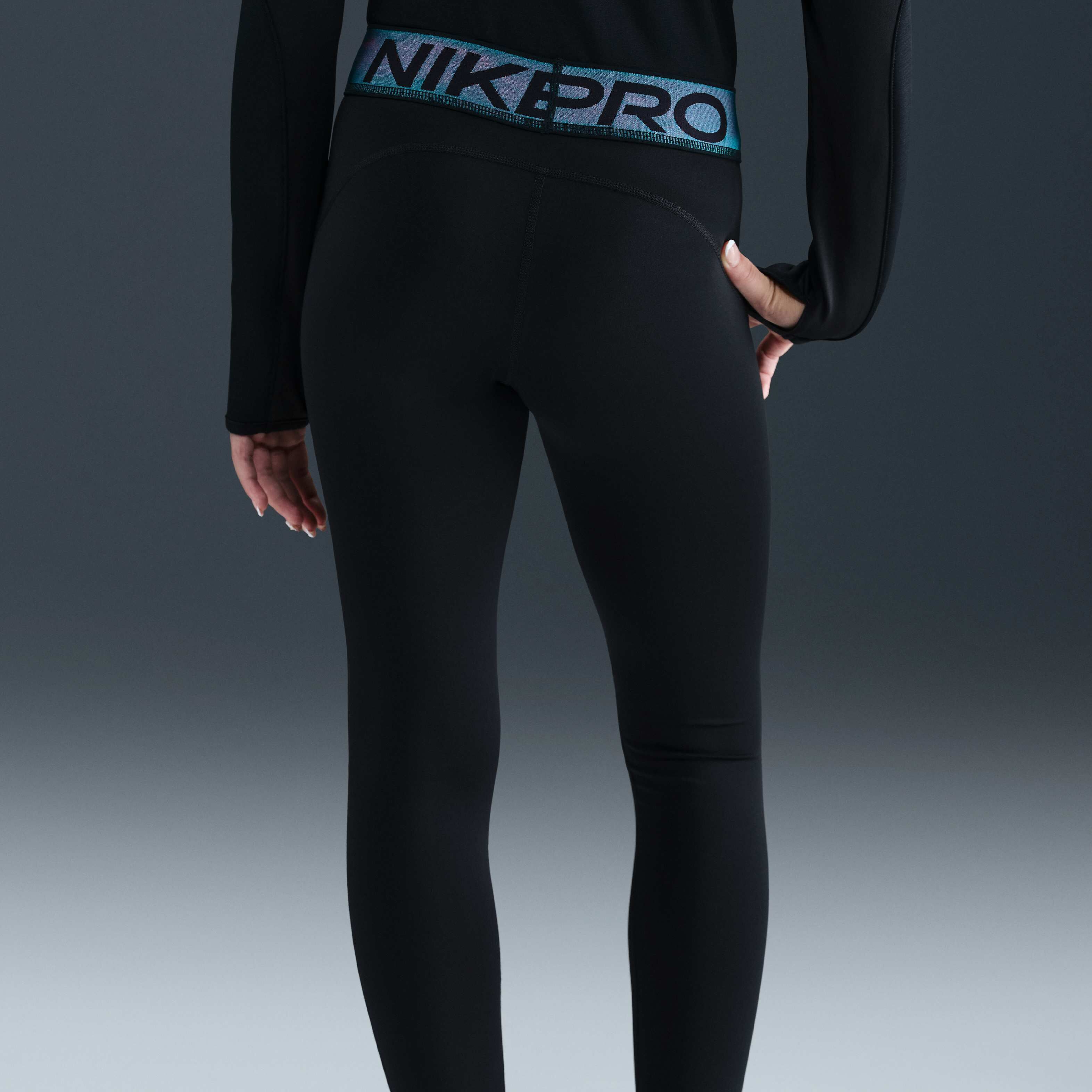 Nike Pro image number 2