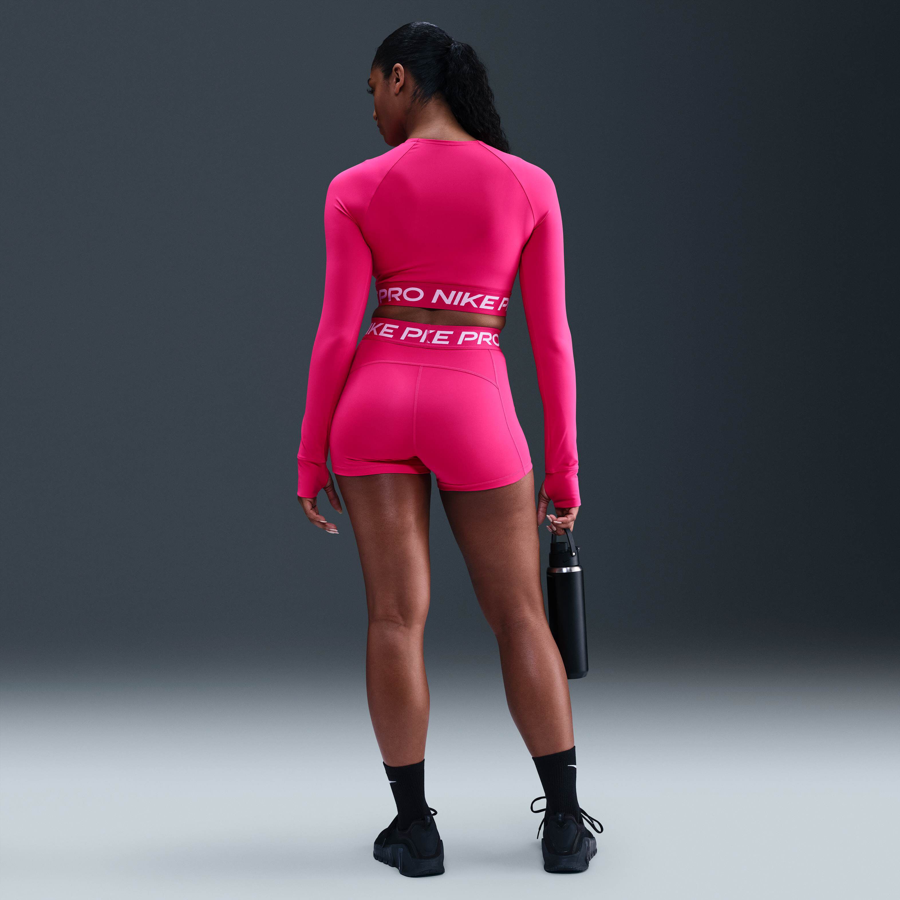 Nike Pro image number 4