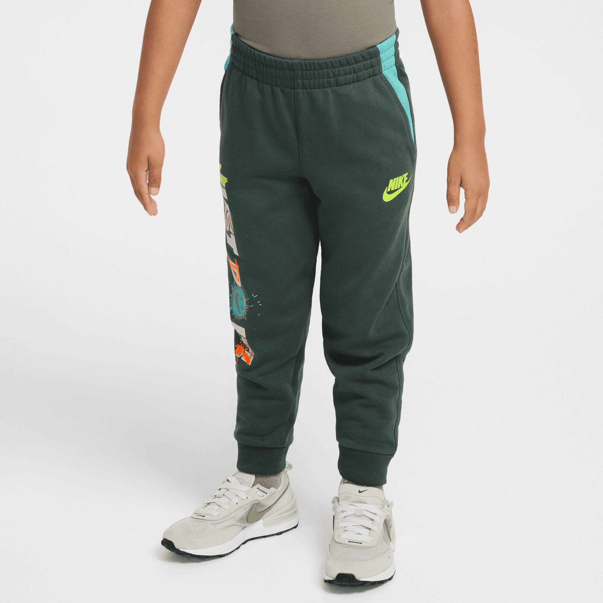 نايكي سبورتسوير "اكسبريس يور سيلف" image number 0