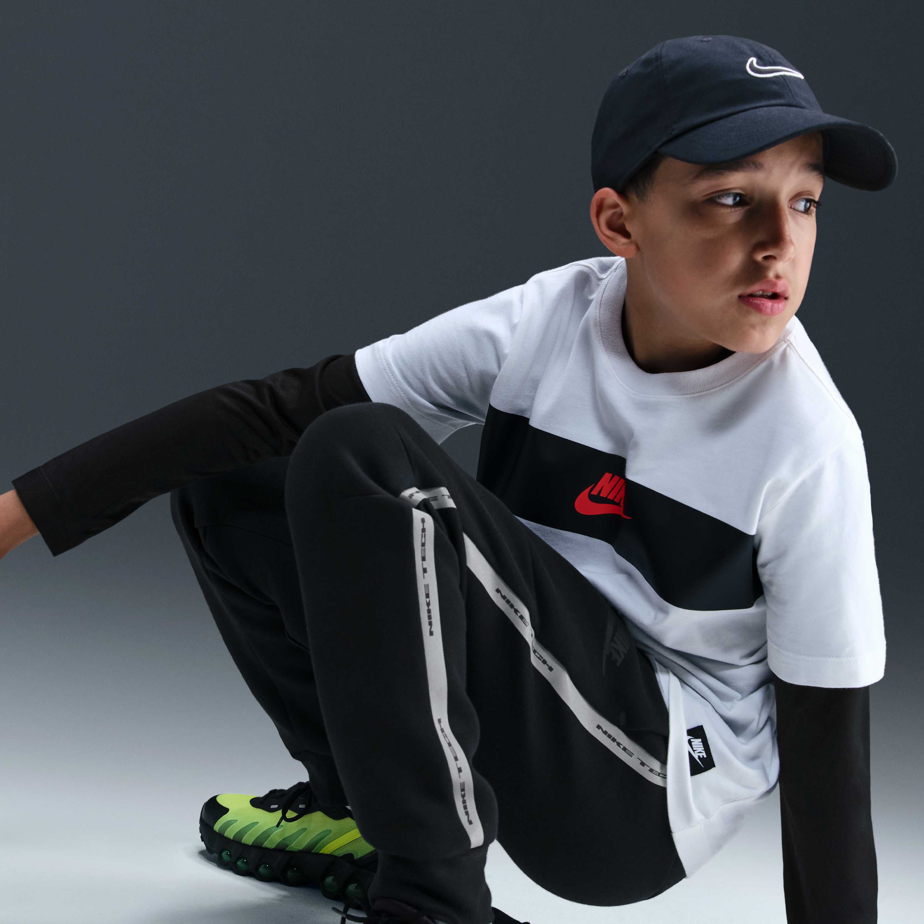 Nike Sportswear Tech Fleece image number 3