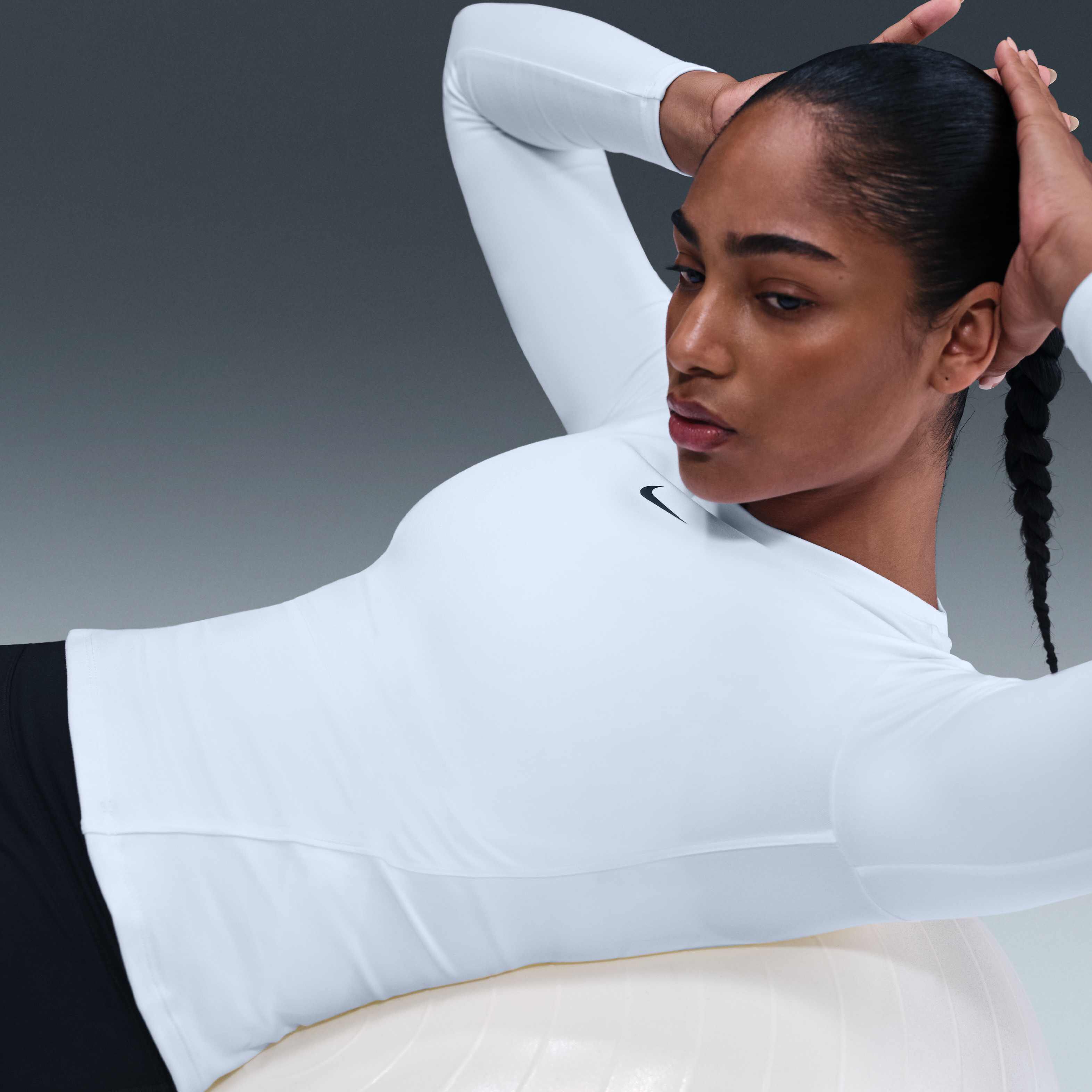 نايكي ون فيتد image number 2