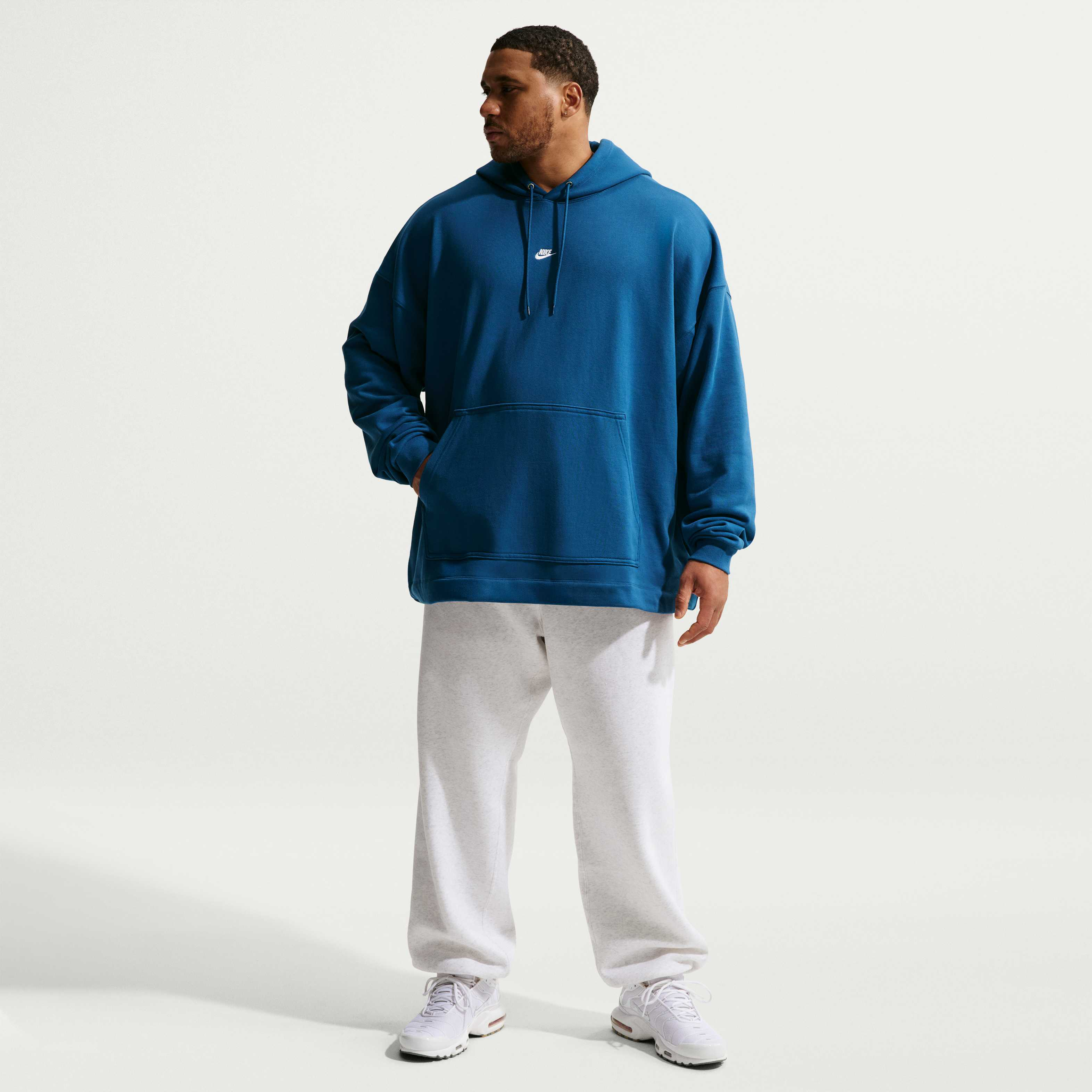 Nike Sportswear Club image number 9