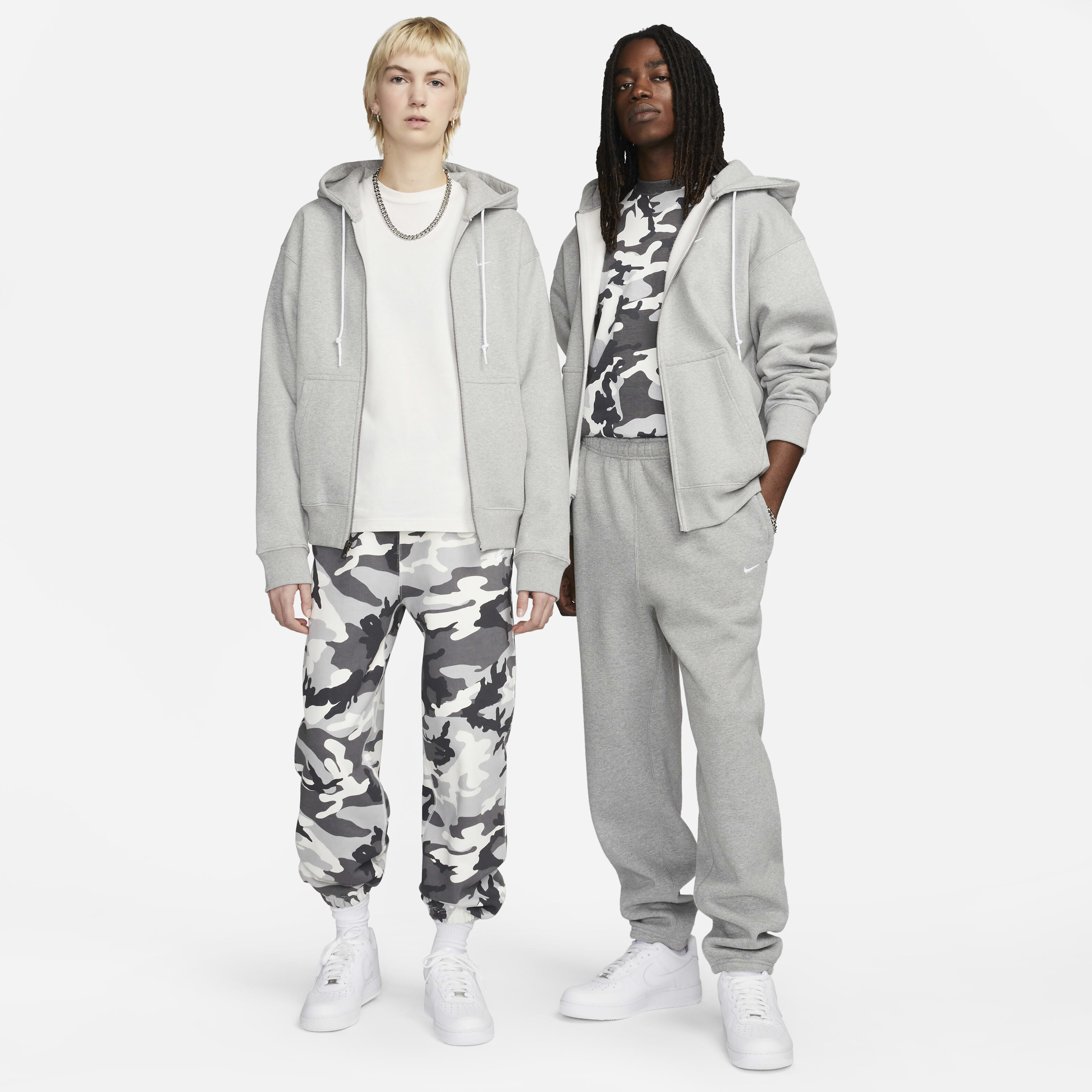 Nike Solo Swoosh image number 7