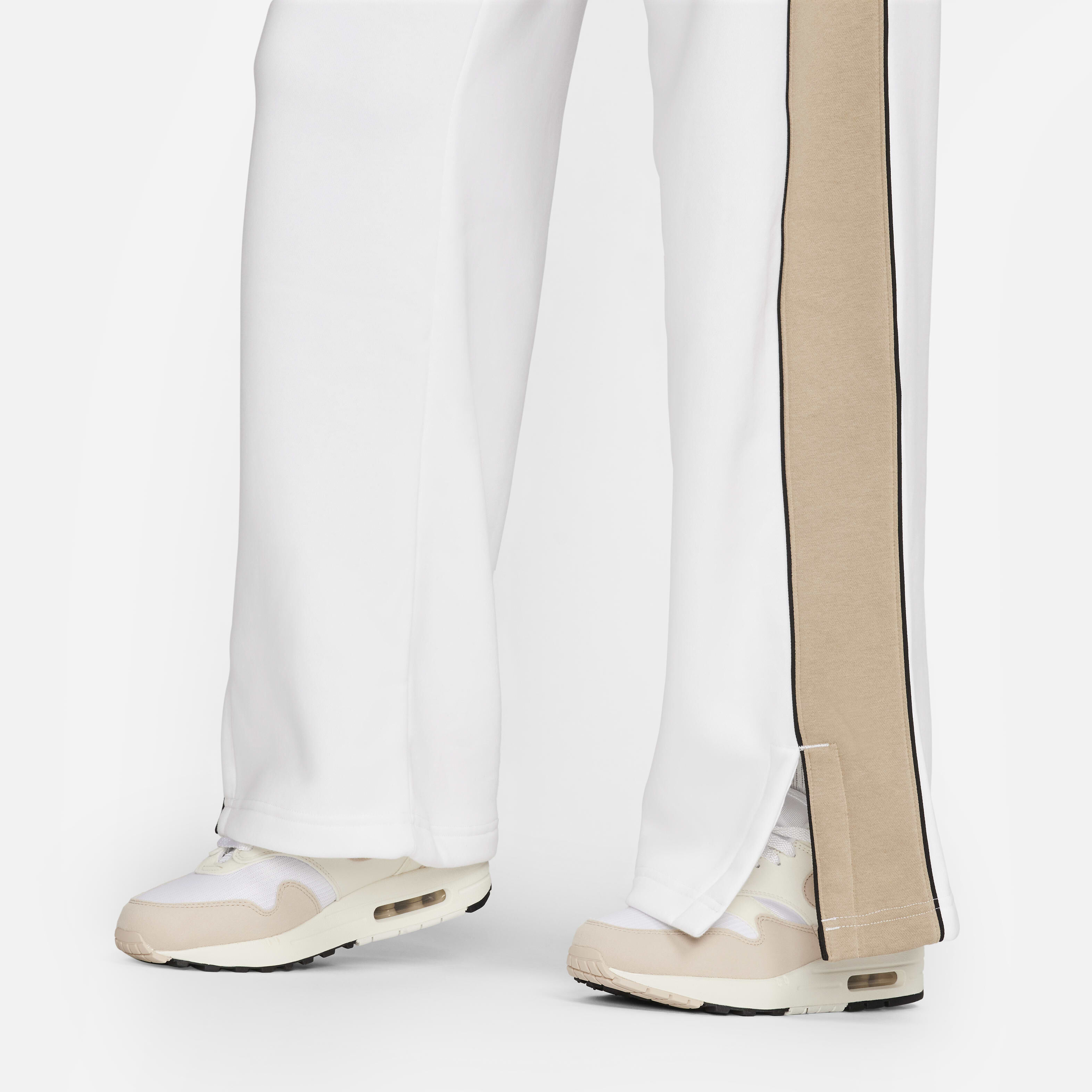 نايكي سبورتسوير فينكس فليس image number 5