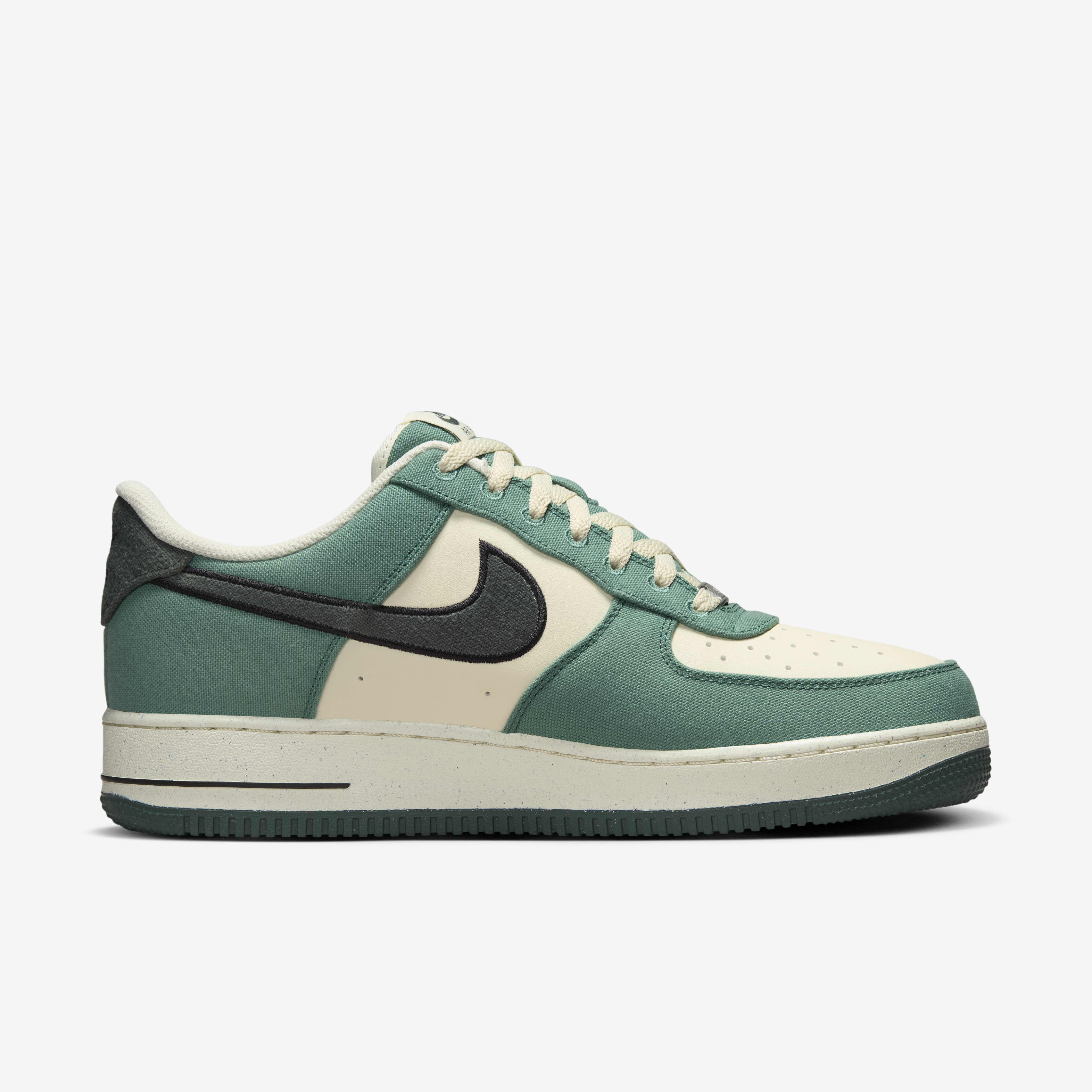 Buy Nike Air Force 1 07 LV8 Men s Shoes Nike Saudi Official