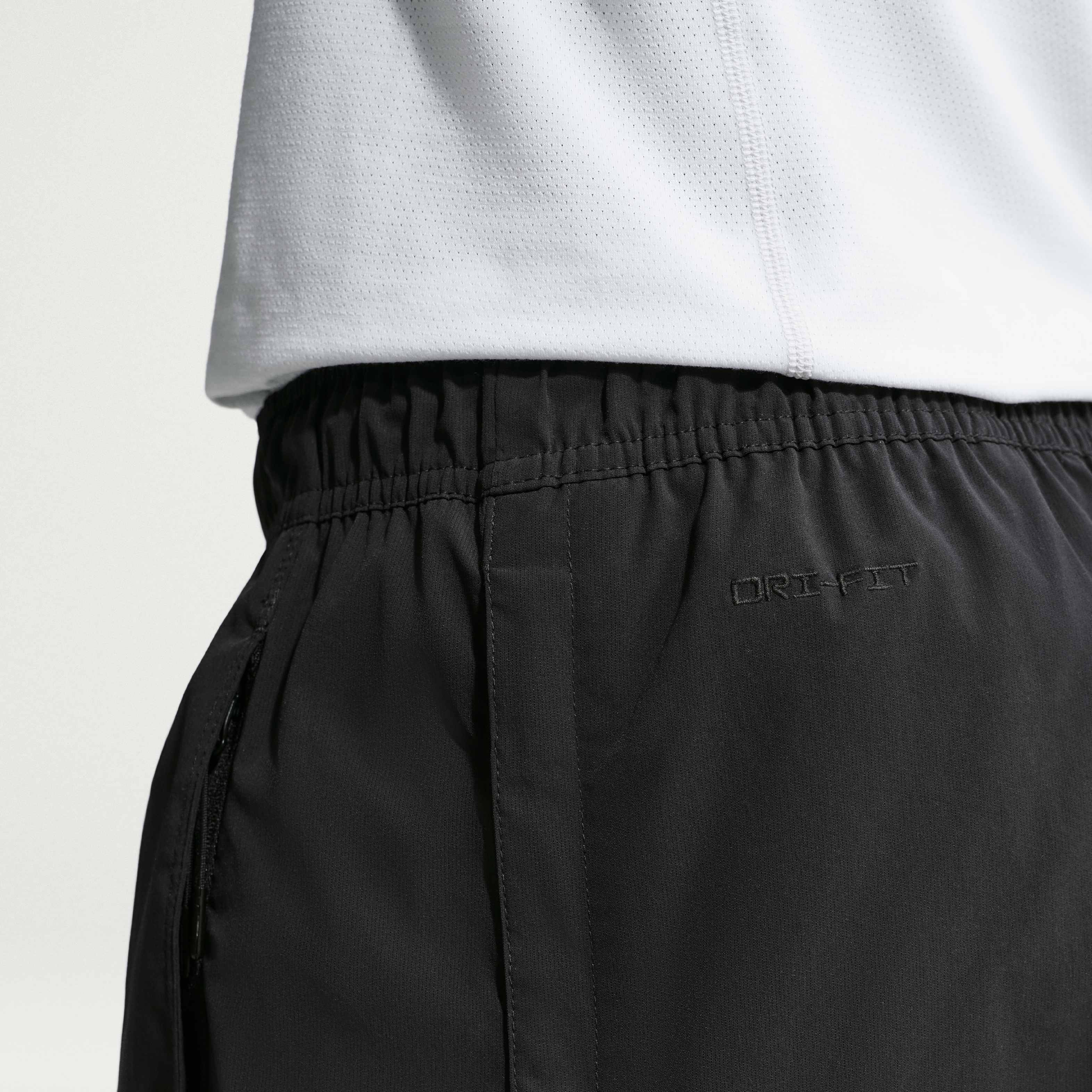 Nike Tech Helios image number 5