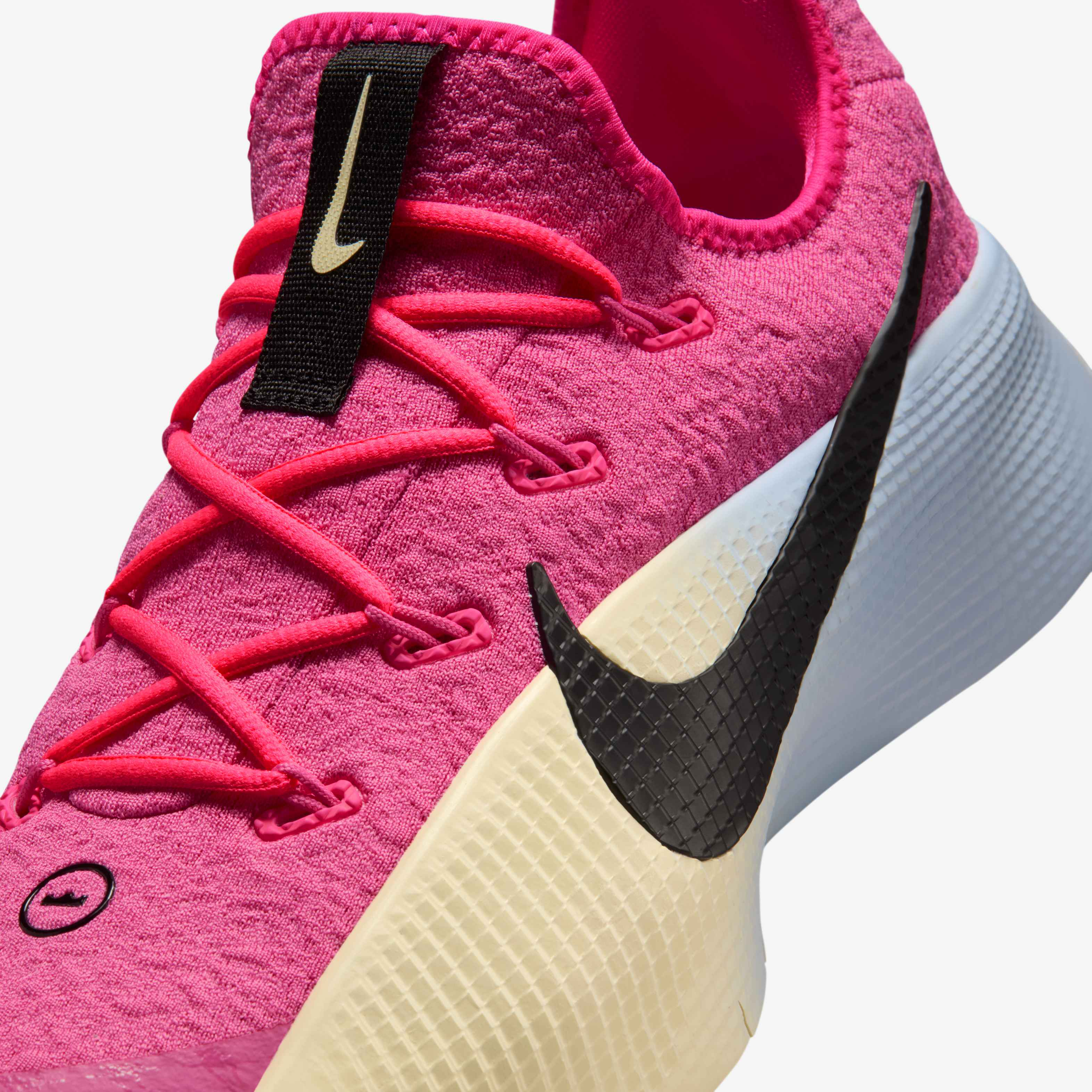 ليبرون تي ار 1 image number 6