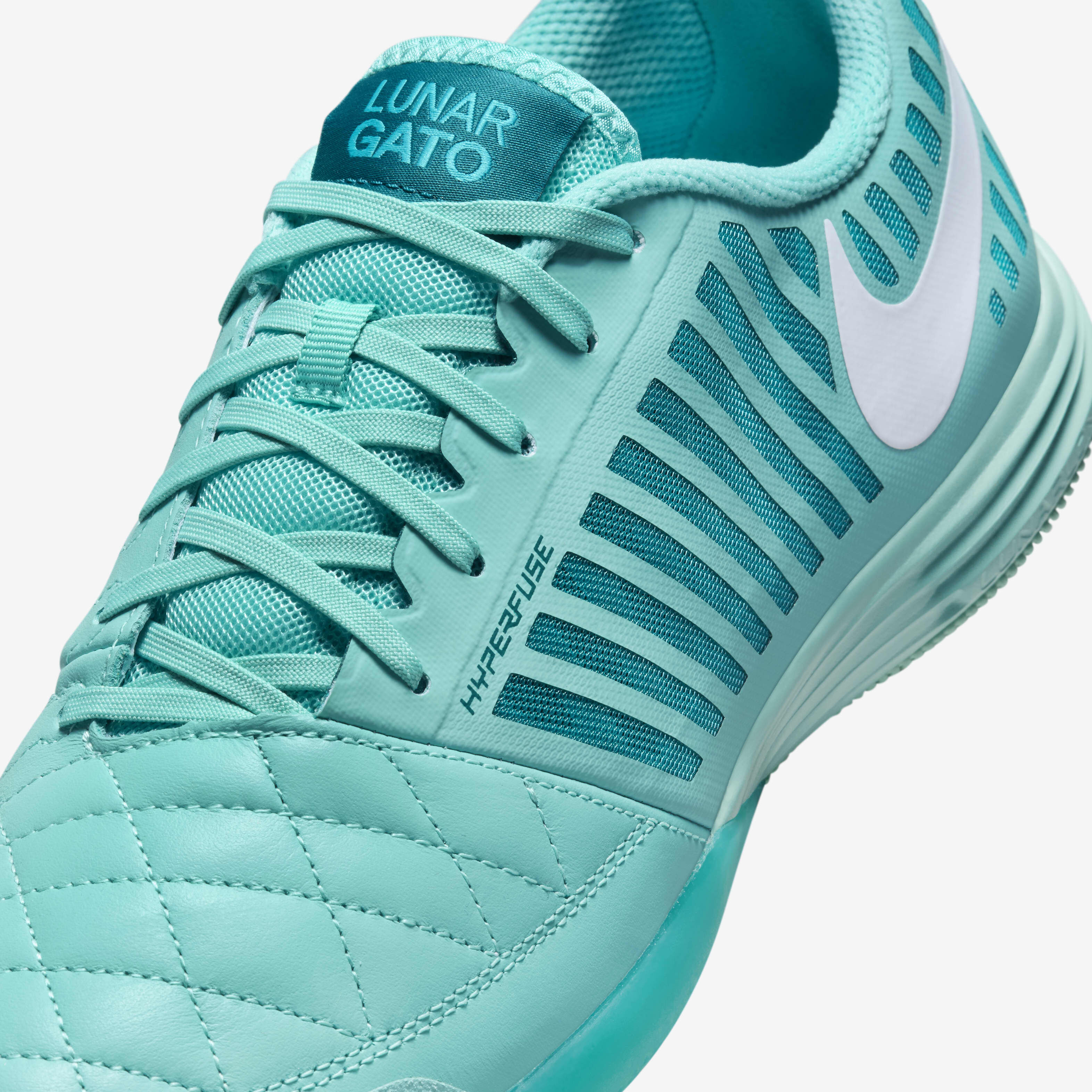 Nike lunar gato green top