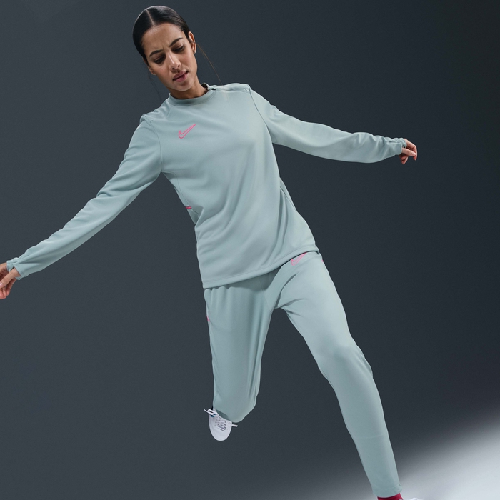 نايكي أكاديمي image number 2 نايكي أكاديمي image number 2