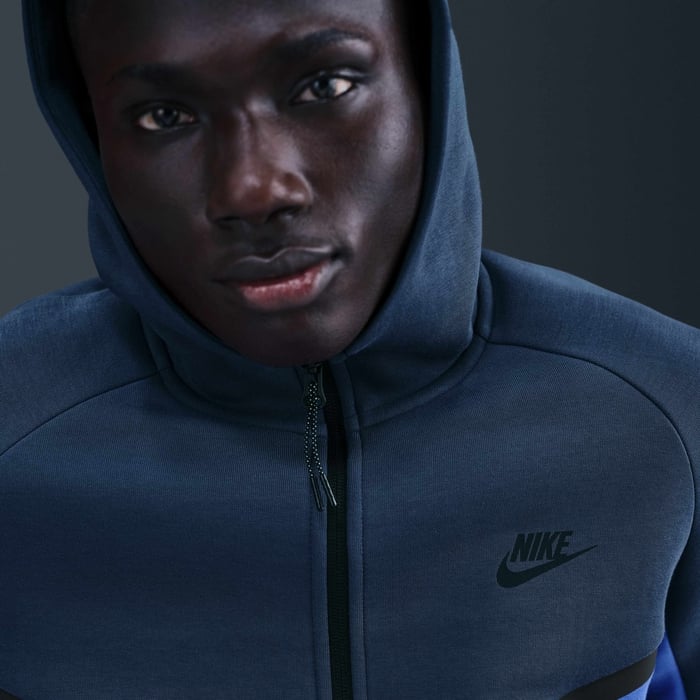 Nike Tech image number 2 Nike Tech image number 2