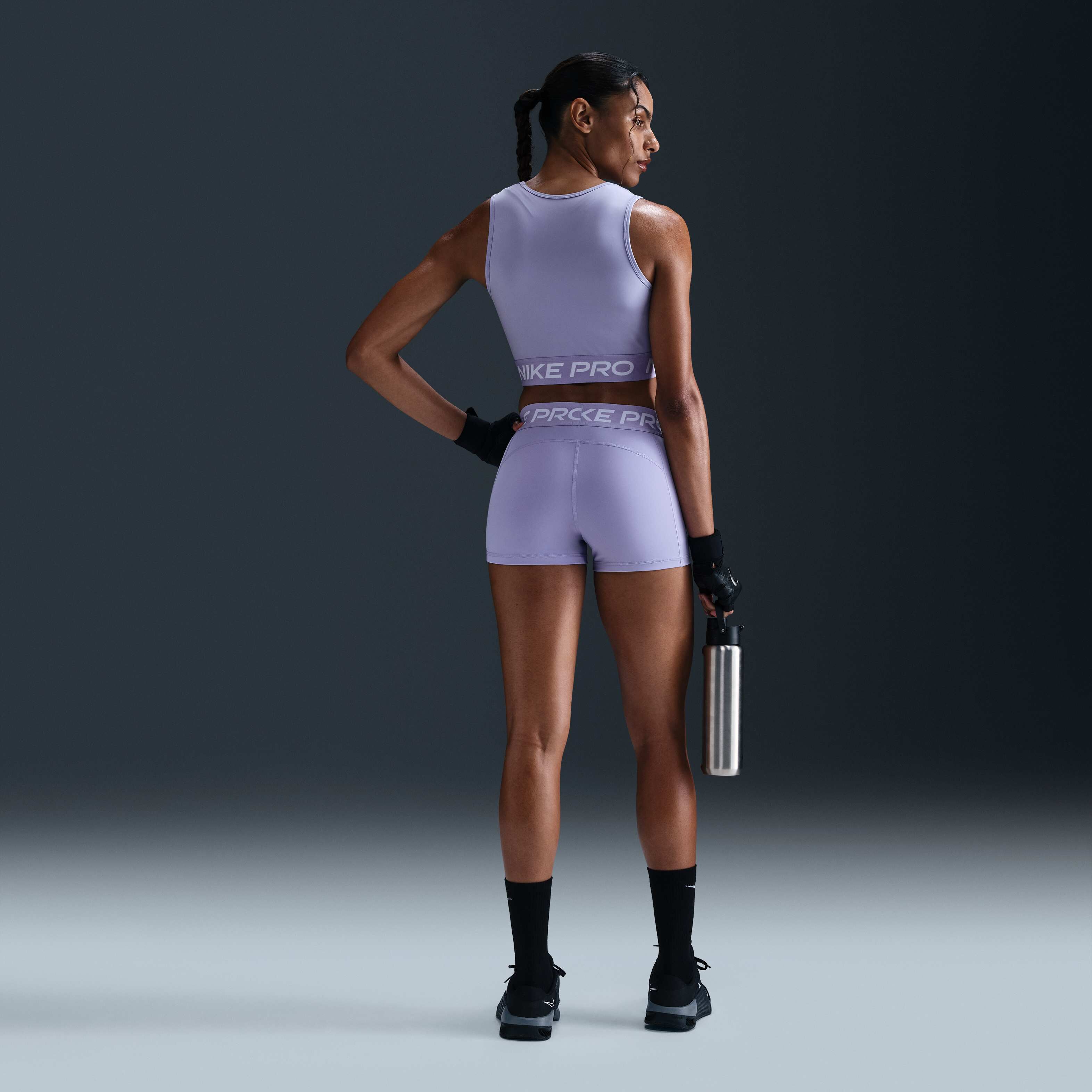 Nike Pro image number 4