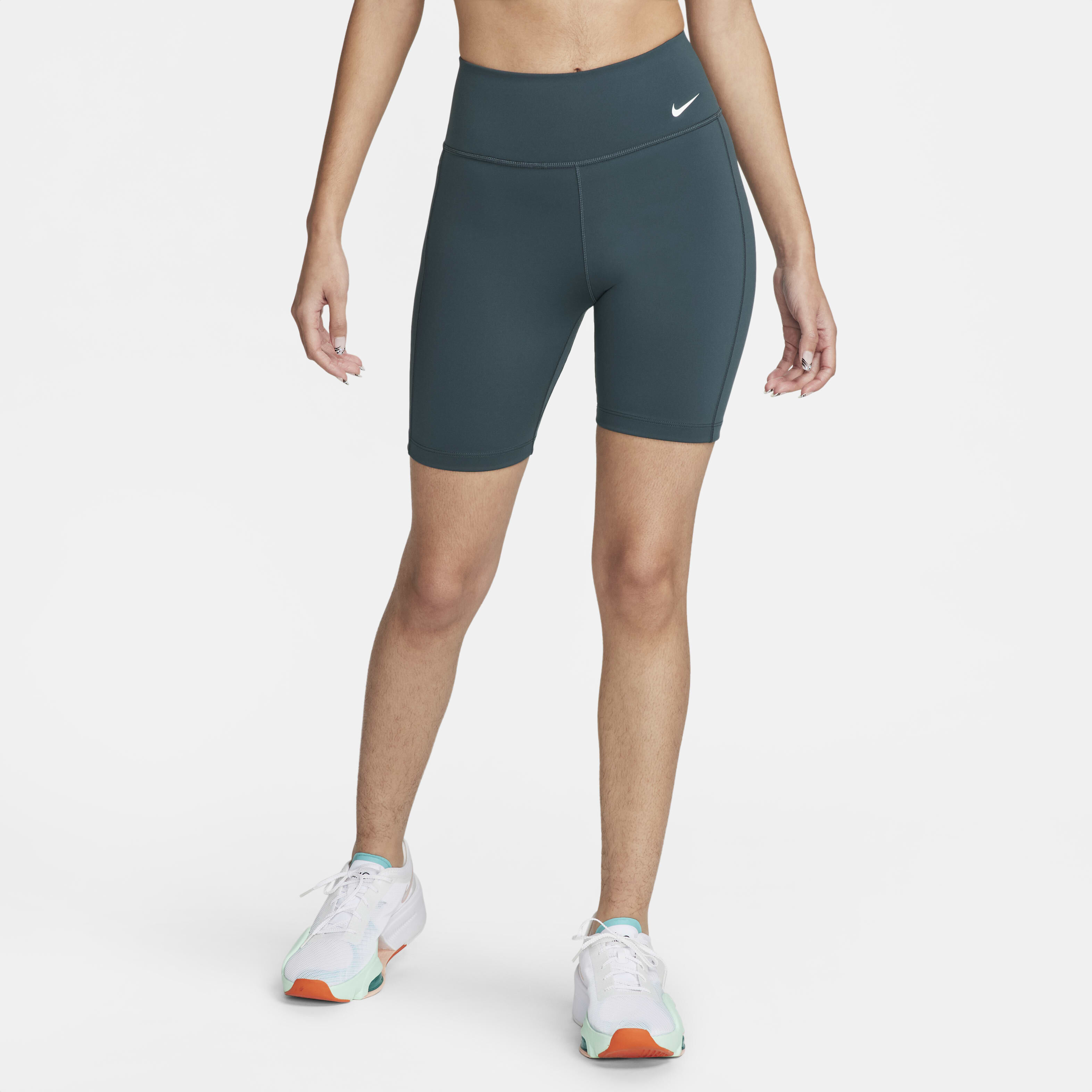 نايكي ون ليك بروتكشن: بيريود image number 1