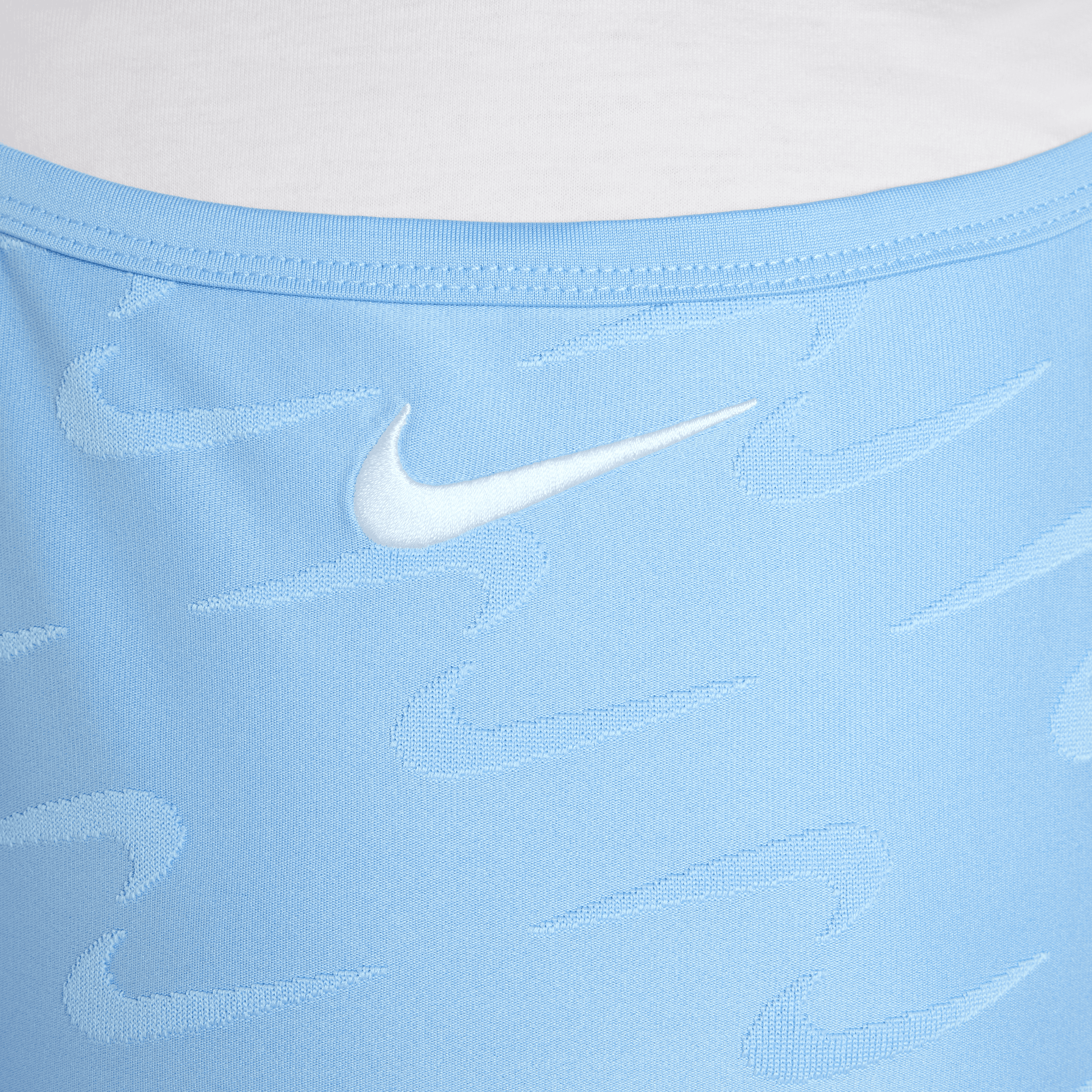 Nike Swoosh Motion image number 3